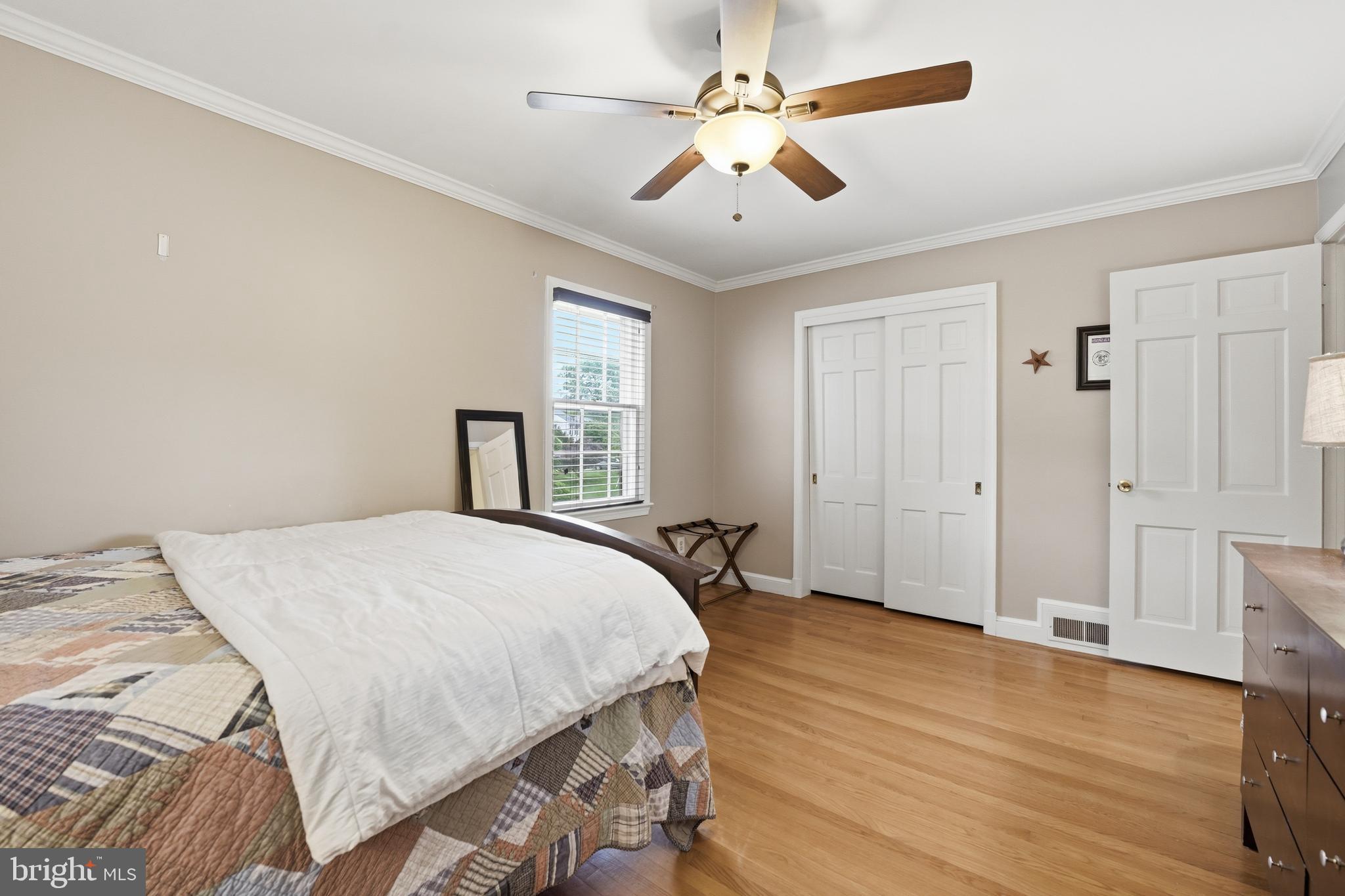 MONTROSE WOODS - Residential