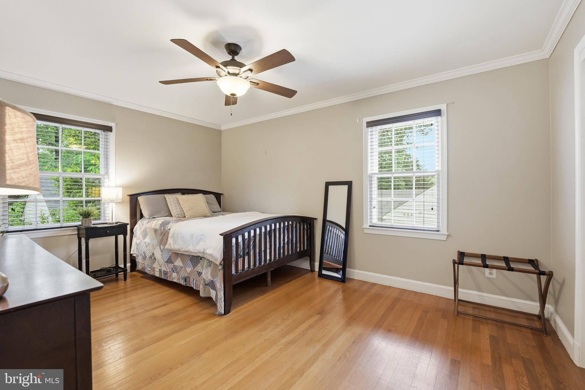 MONTROSE WOODS - Residential