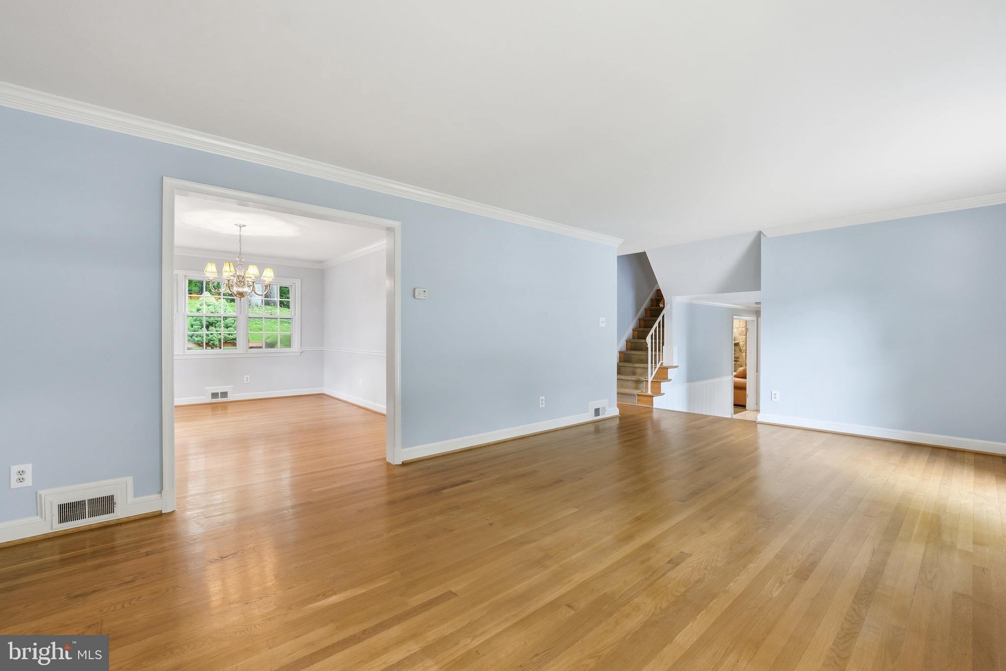 MONTROSE WOODS - Residential