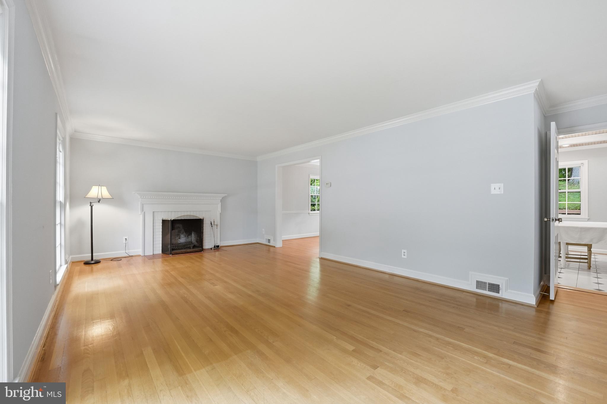 MONTROSE WOODS - Residential