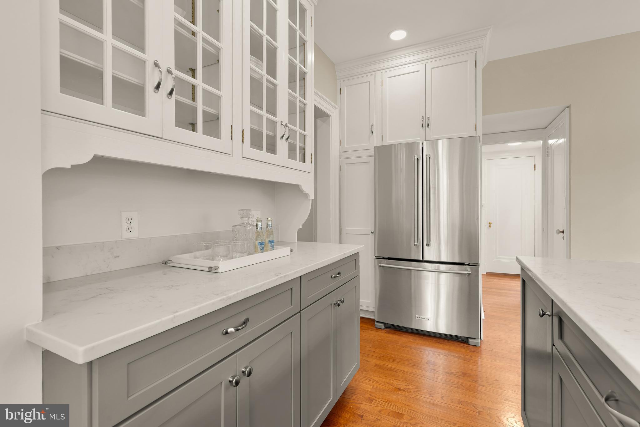 WOODLEY PARK - Residential