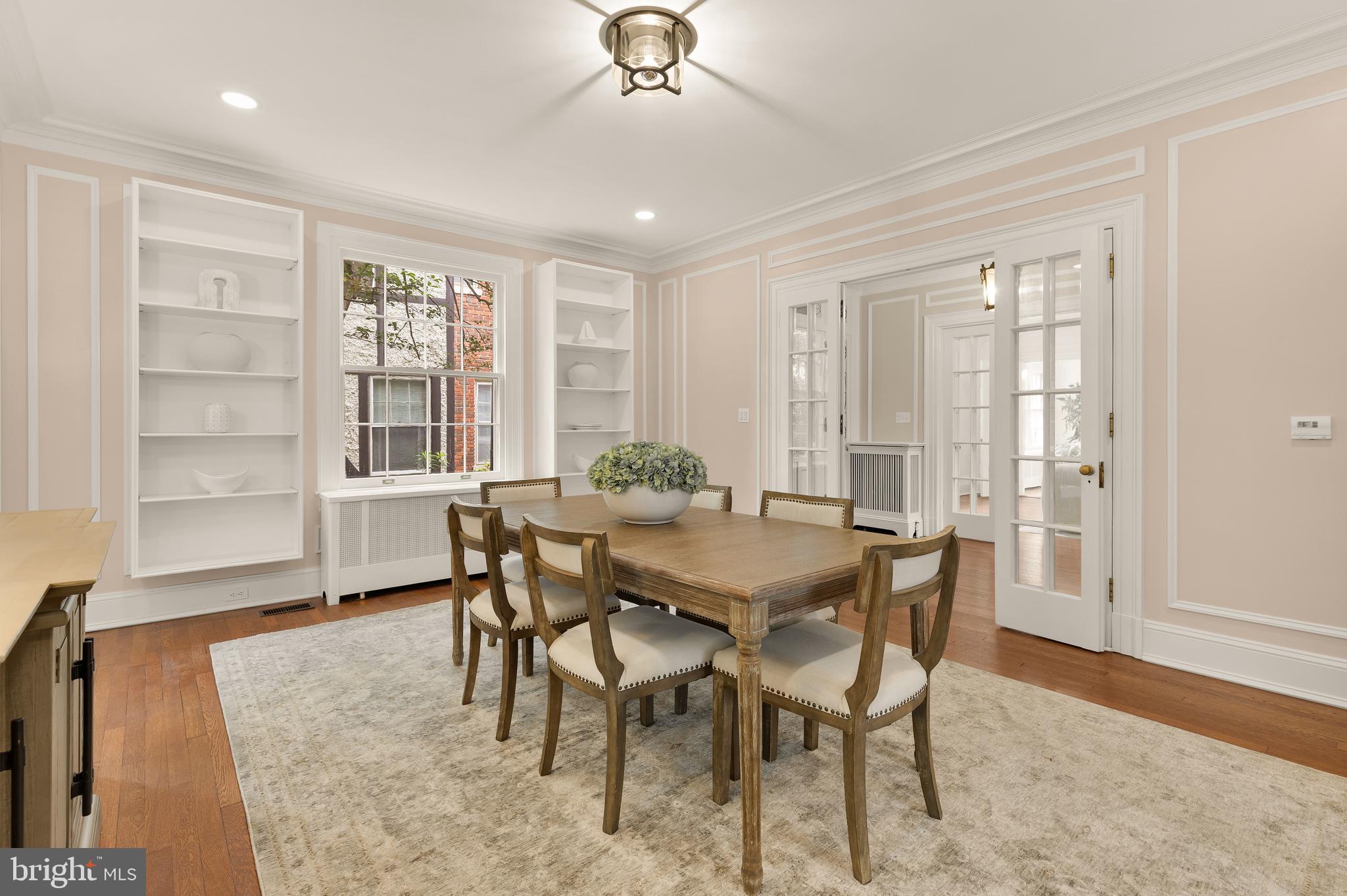 WOODLEY PARK - Residential