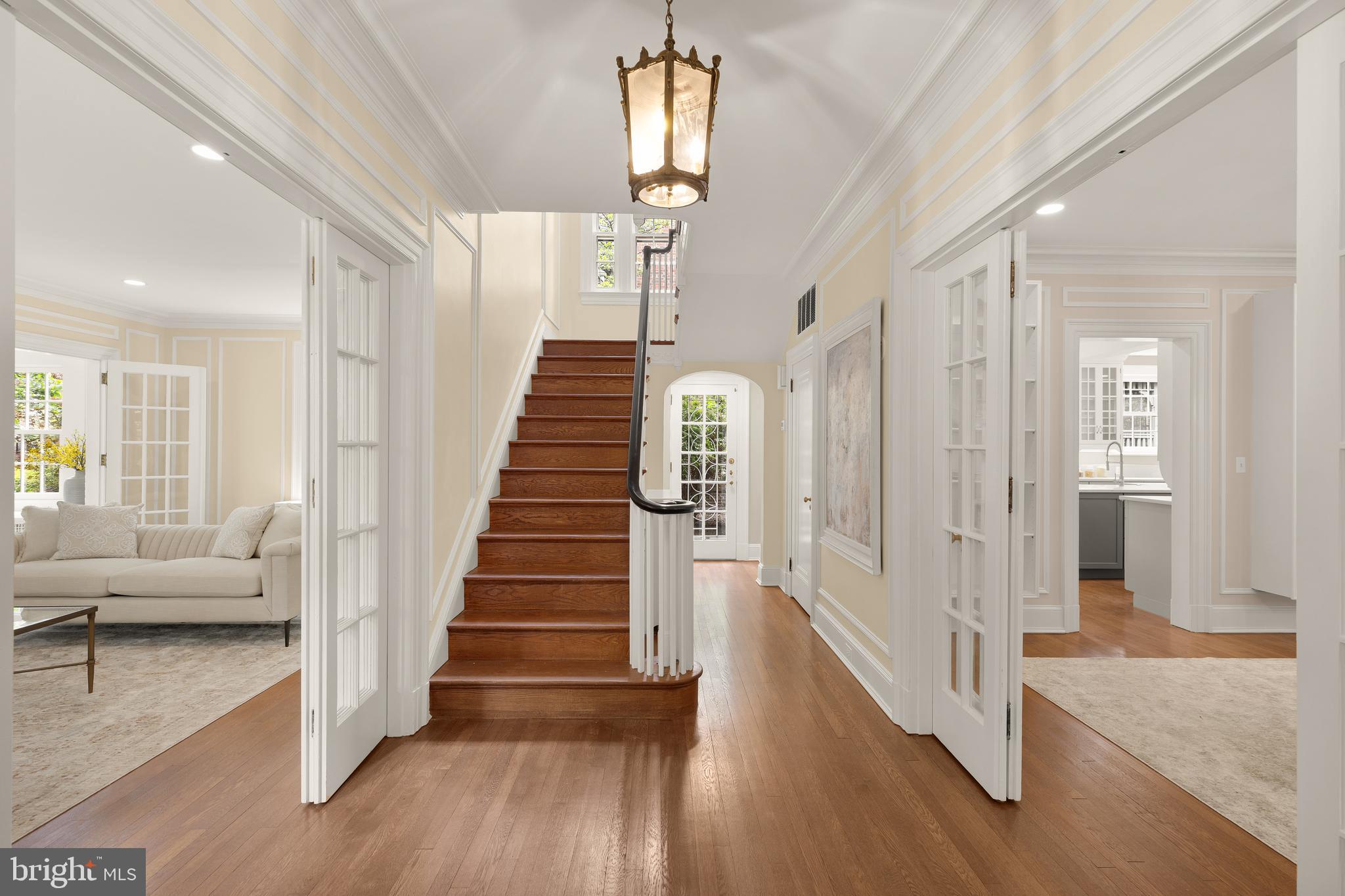 WOODLEY PARK - Residential