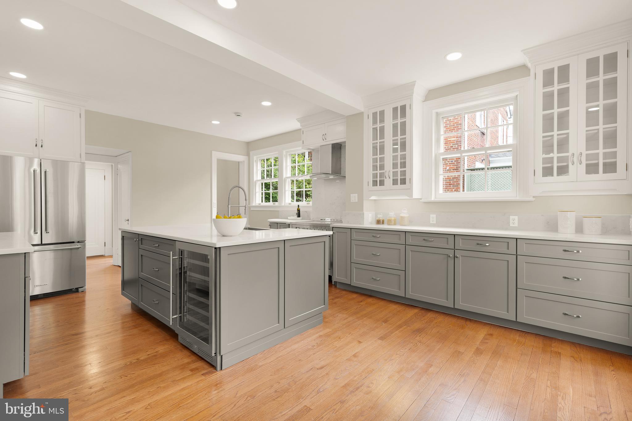WOODLEY PARK - Residential