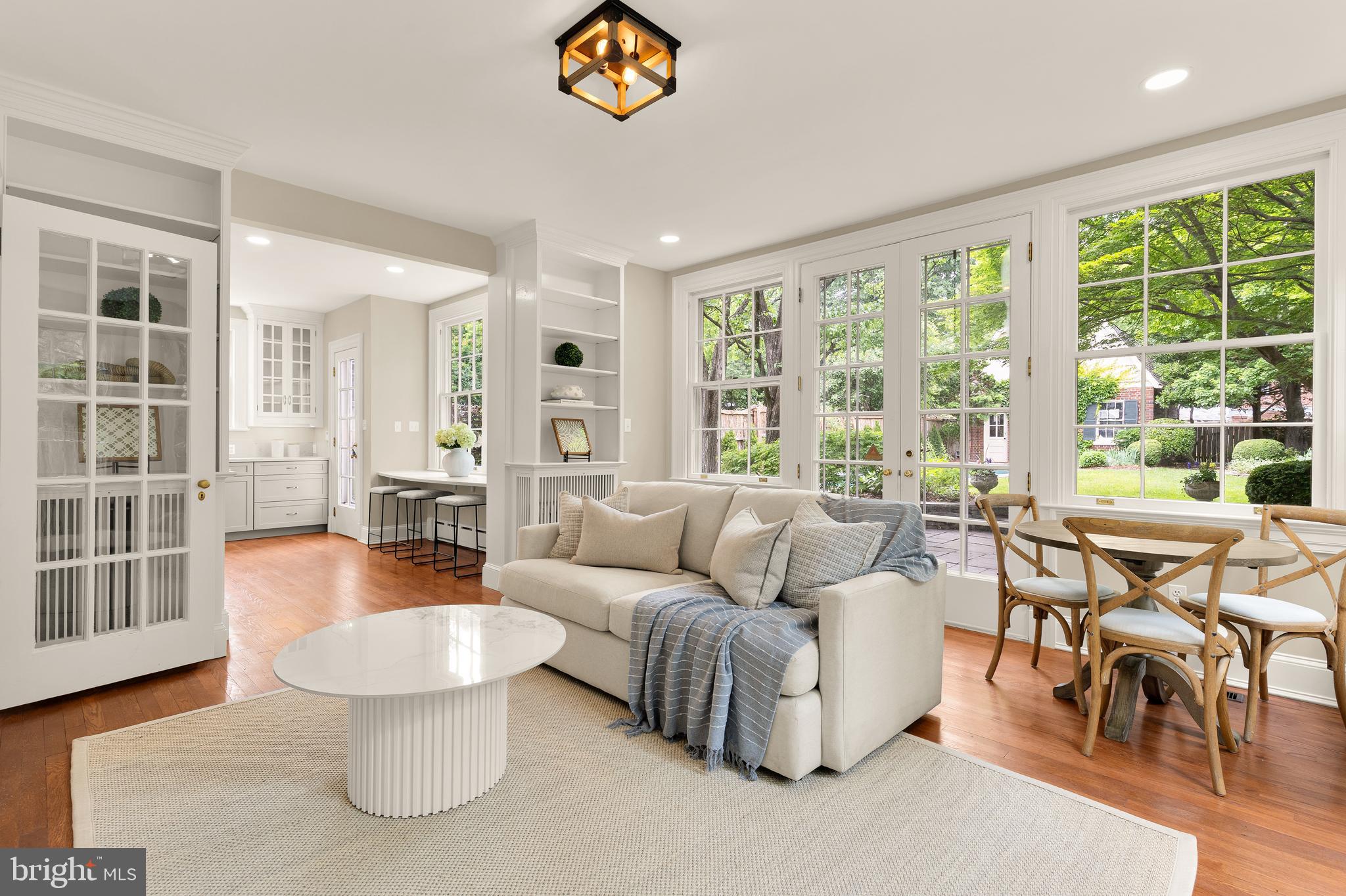 WOODLEY PARK - Residential