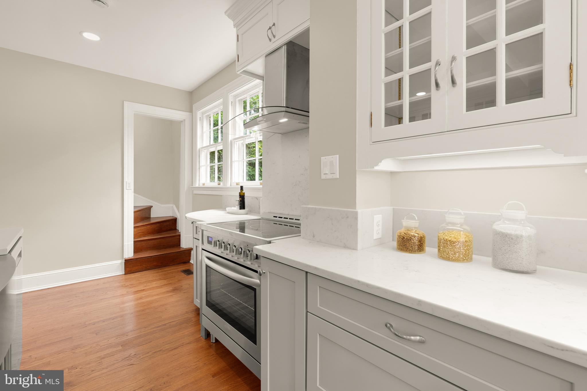WOODLEY PARK - Residential