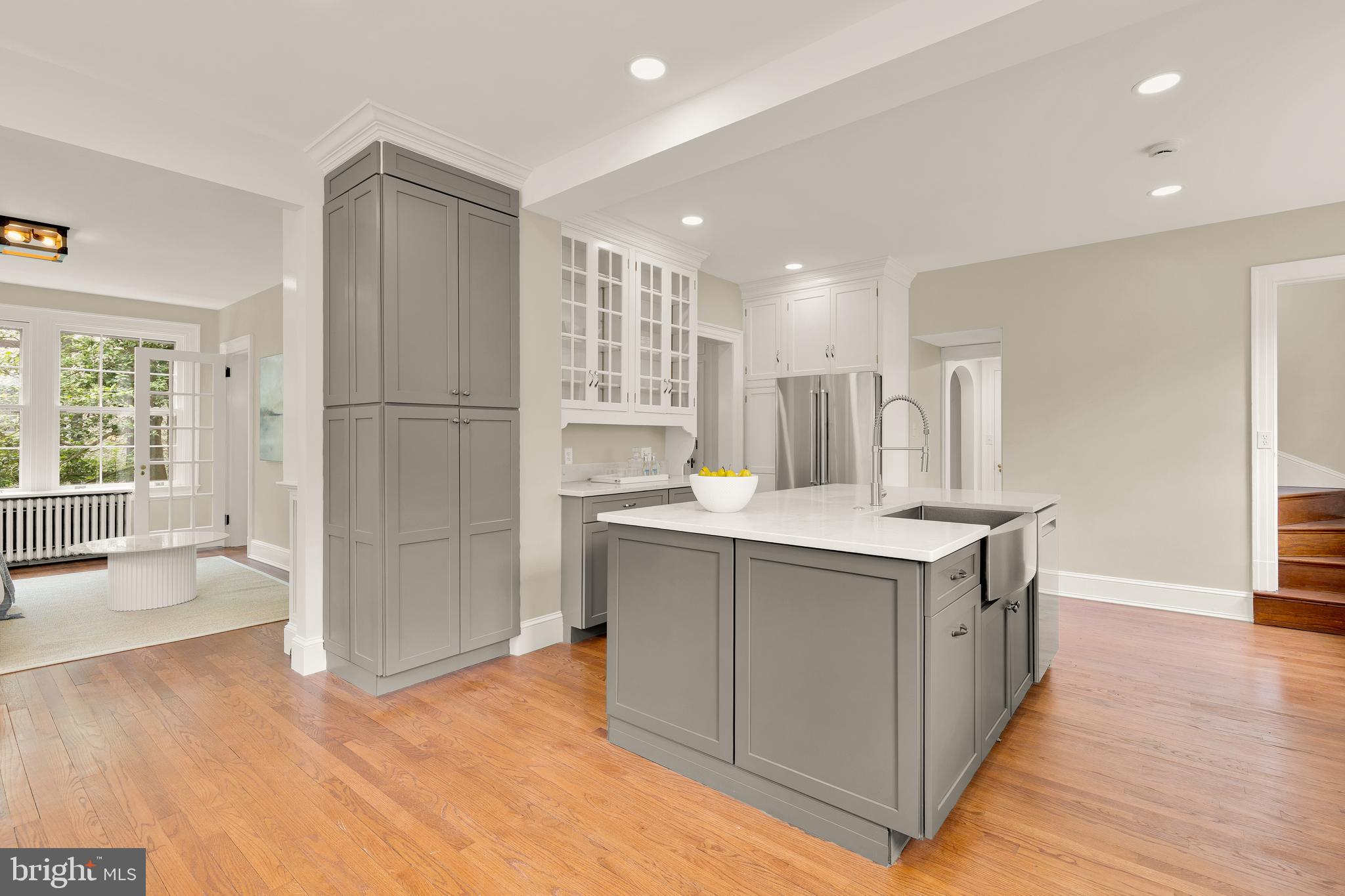 WOODLEY PARK - Residential