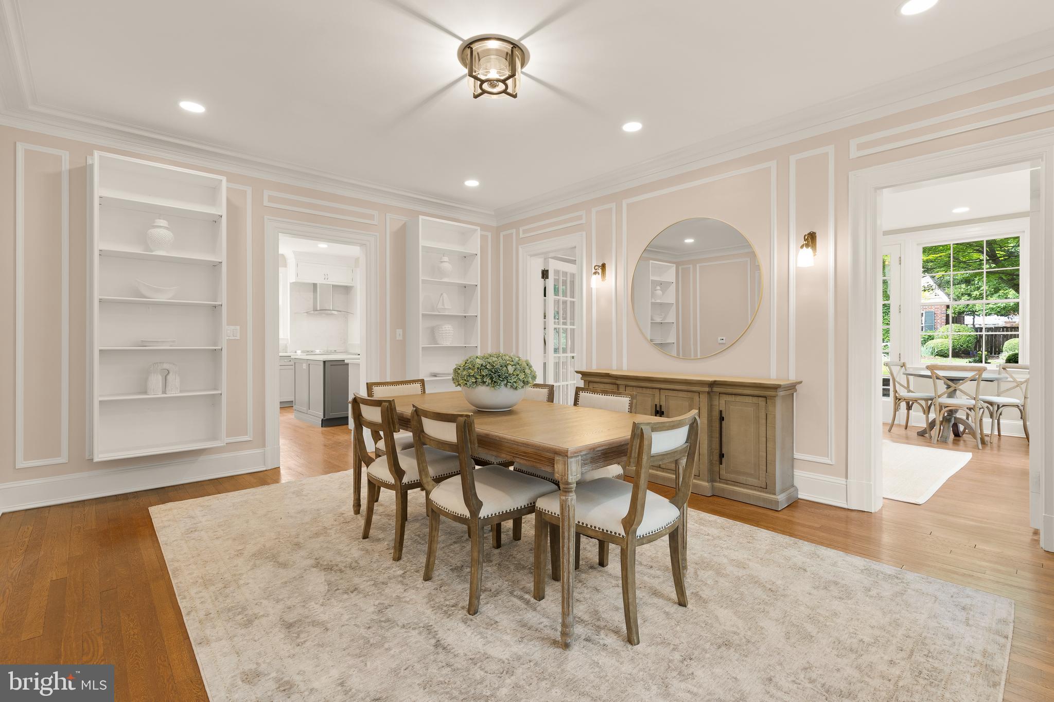 WOODLEY PARK - Residential