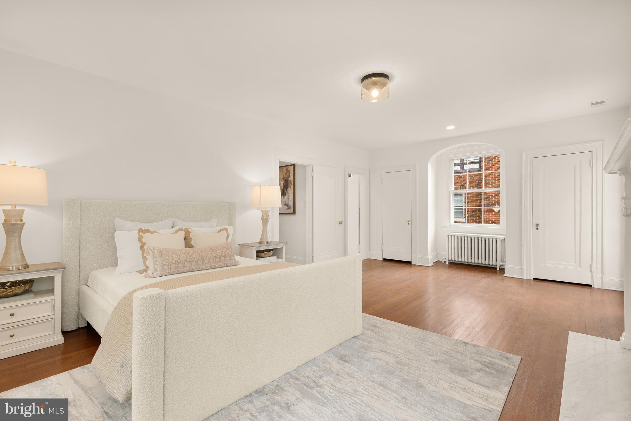 WOODLEY PARK - Residential