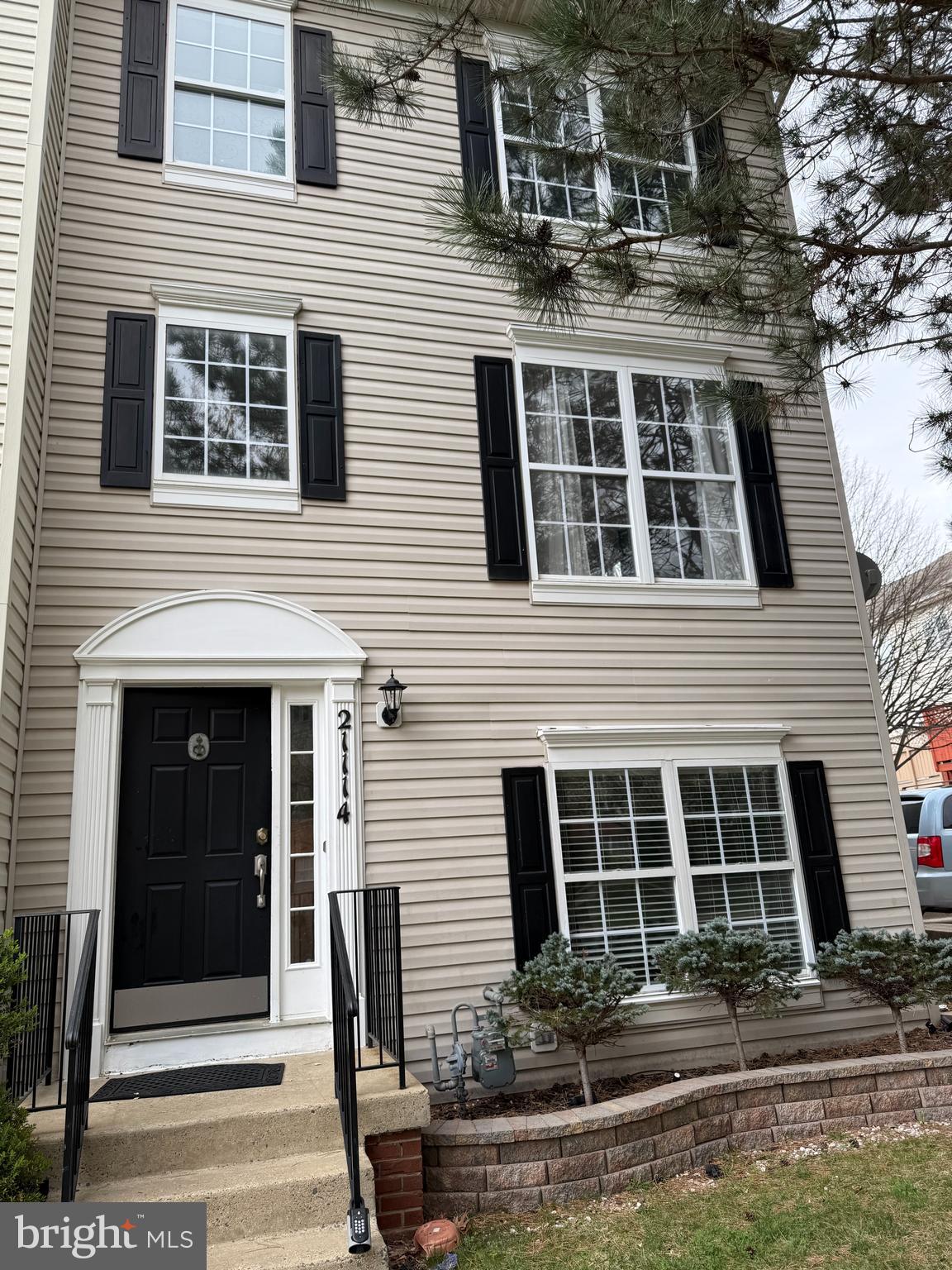 MILESTONE II THS - Residential Lease