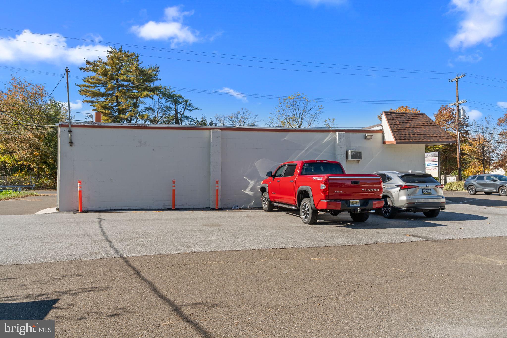 KENWOOD - Commercial Sale
