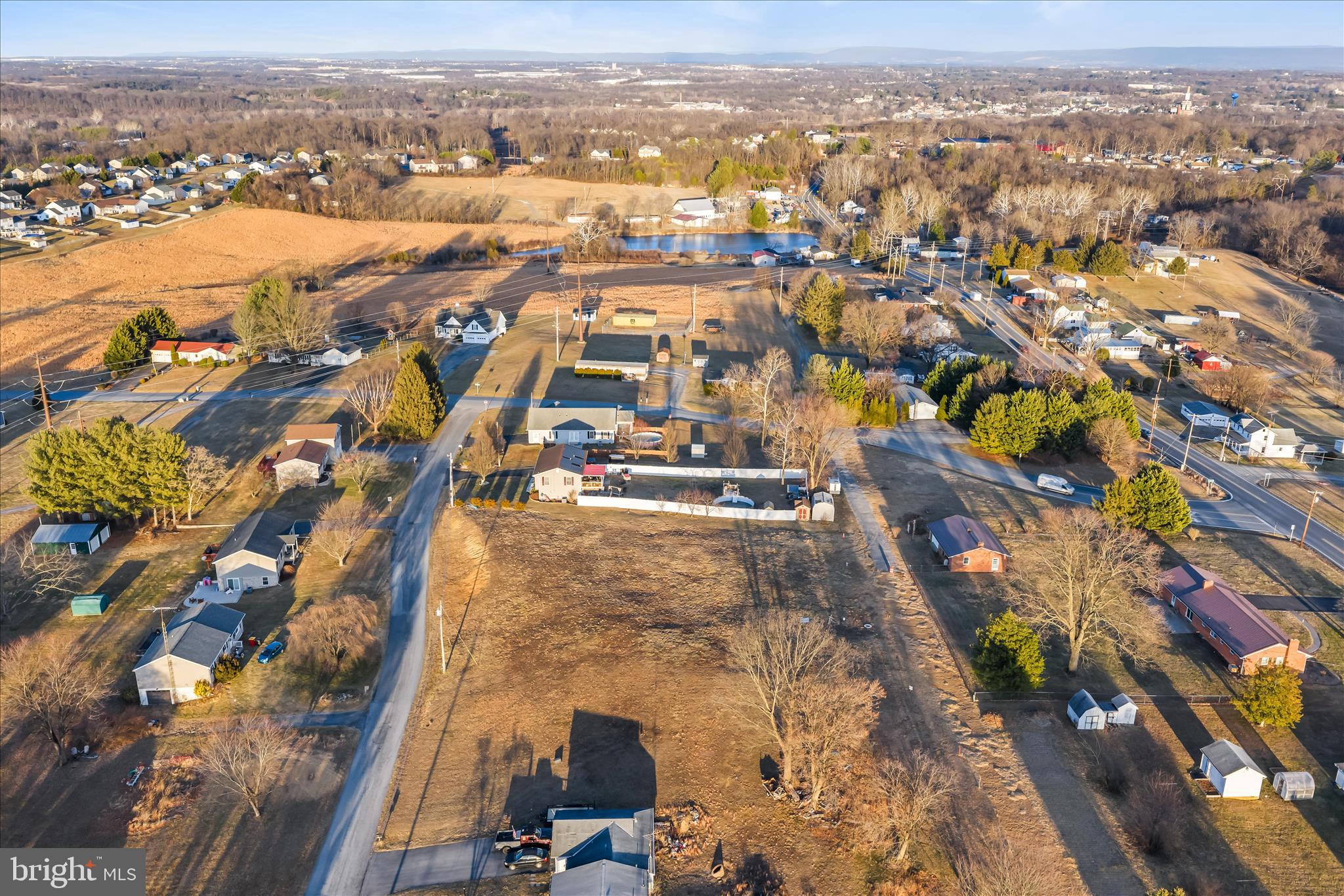 BRIARHILL - Land