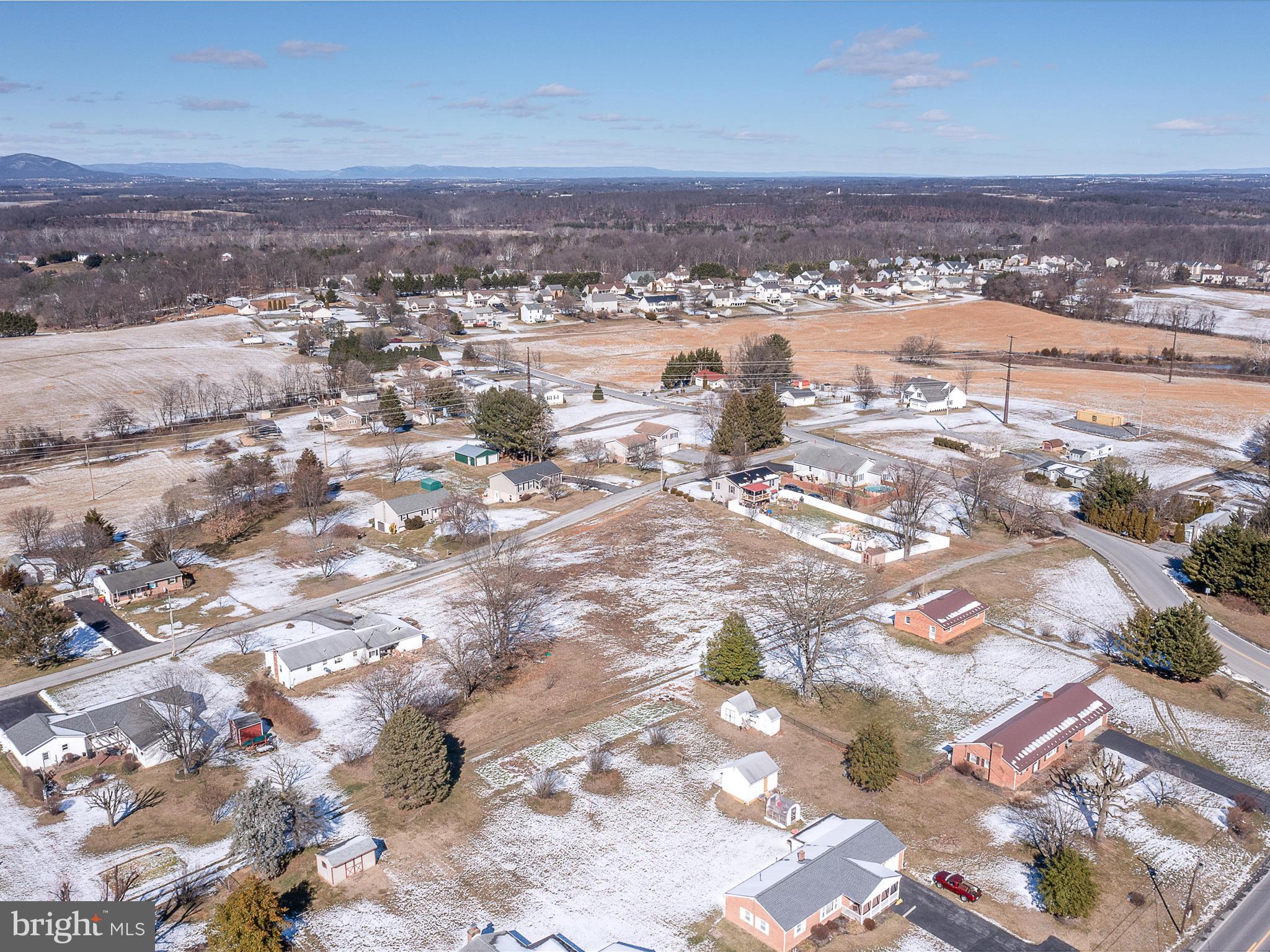 BRIARHILL - Land