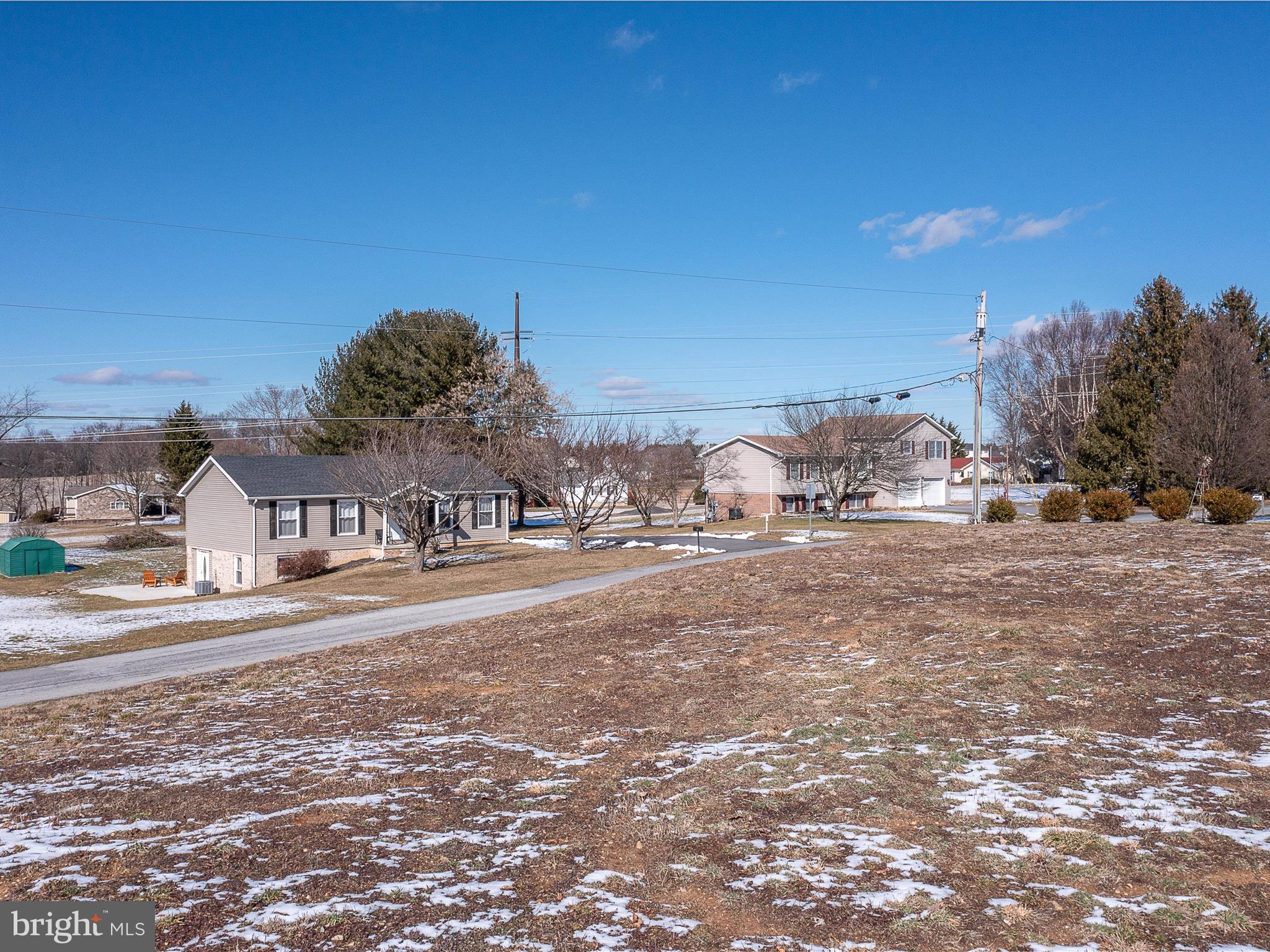 BRIARHILL - Land