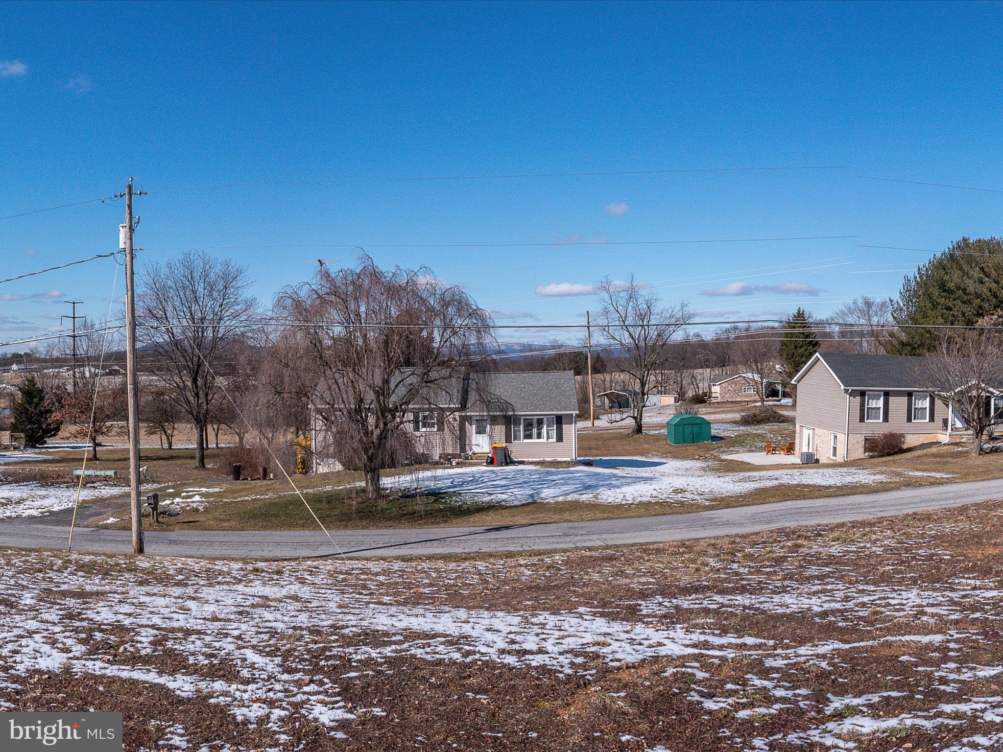 BRIARHILL - Land