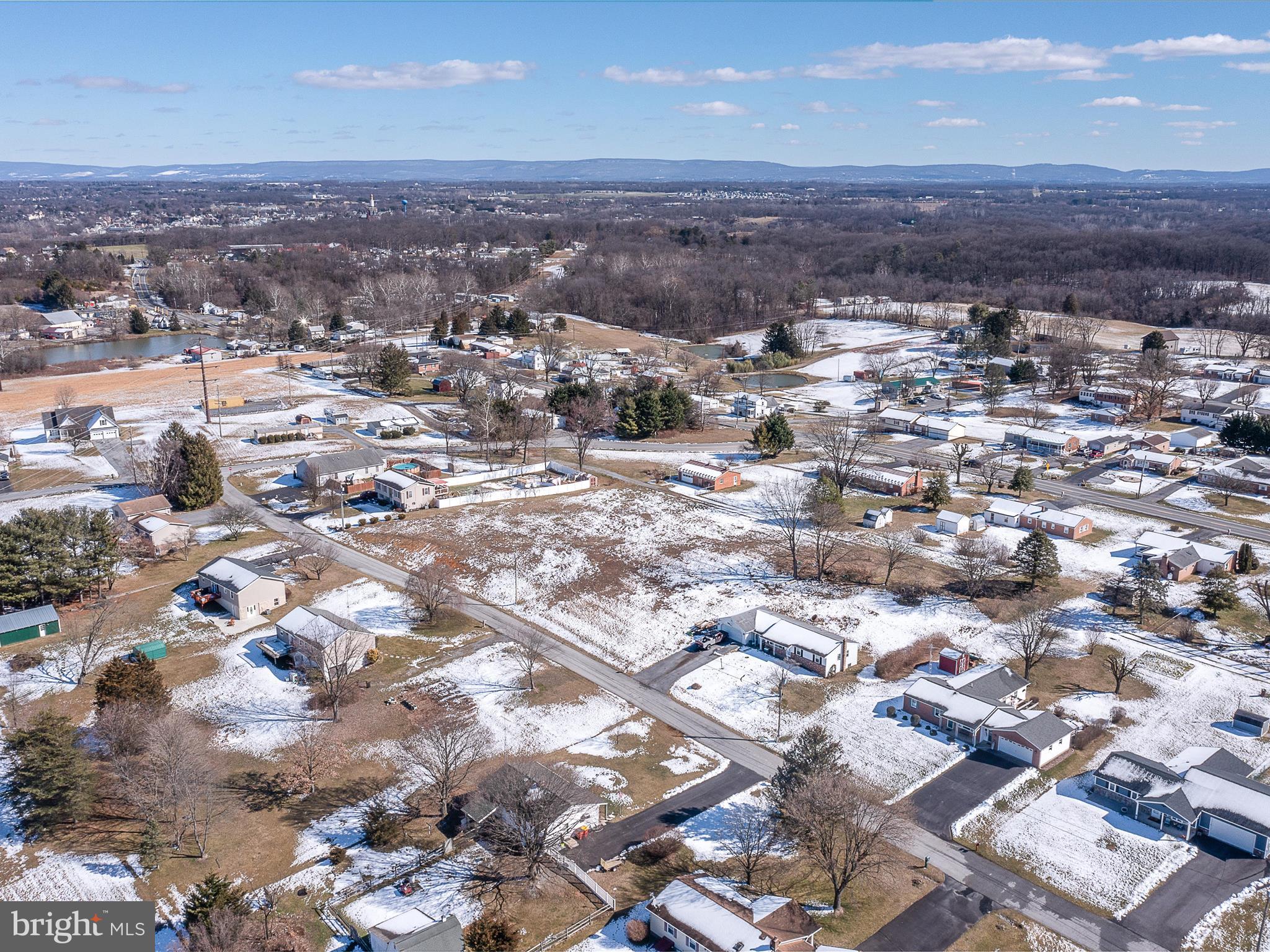 BRIARHILL - Land