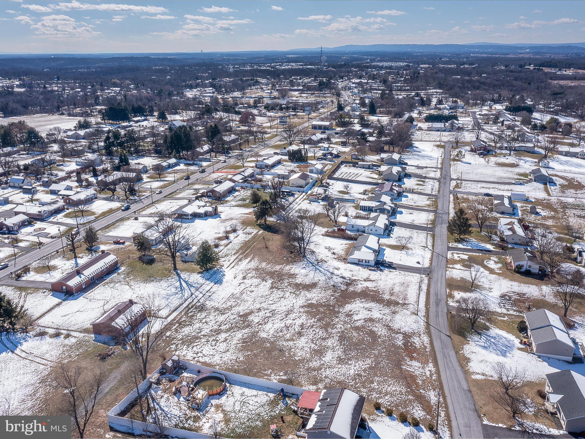 BRIARHILL - Land