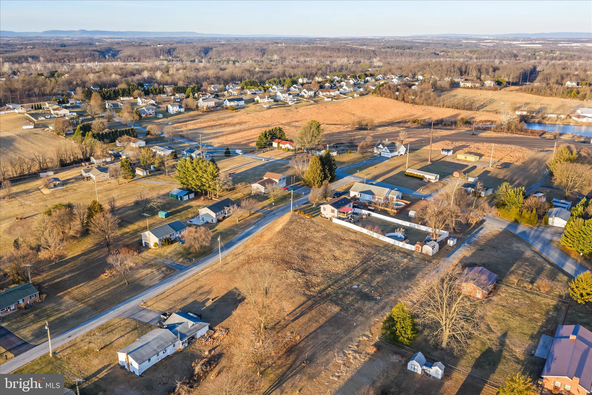 BRIARHILL - Land
