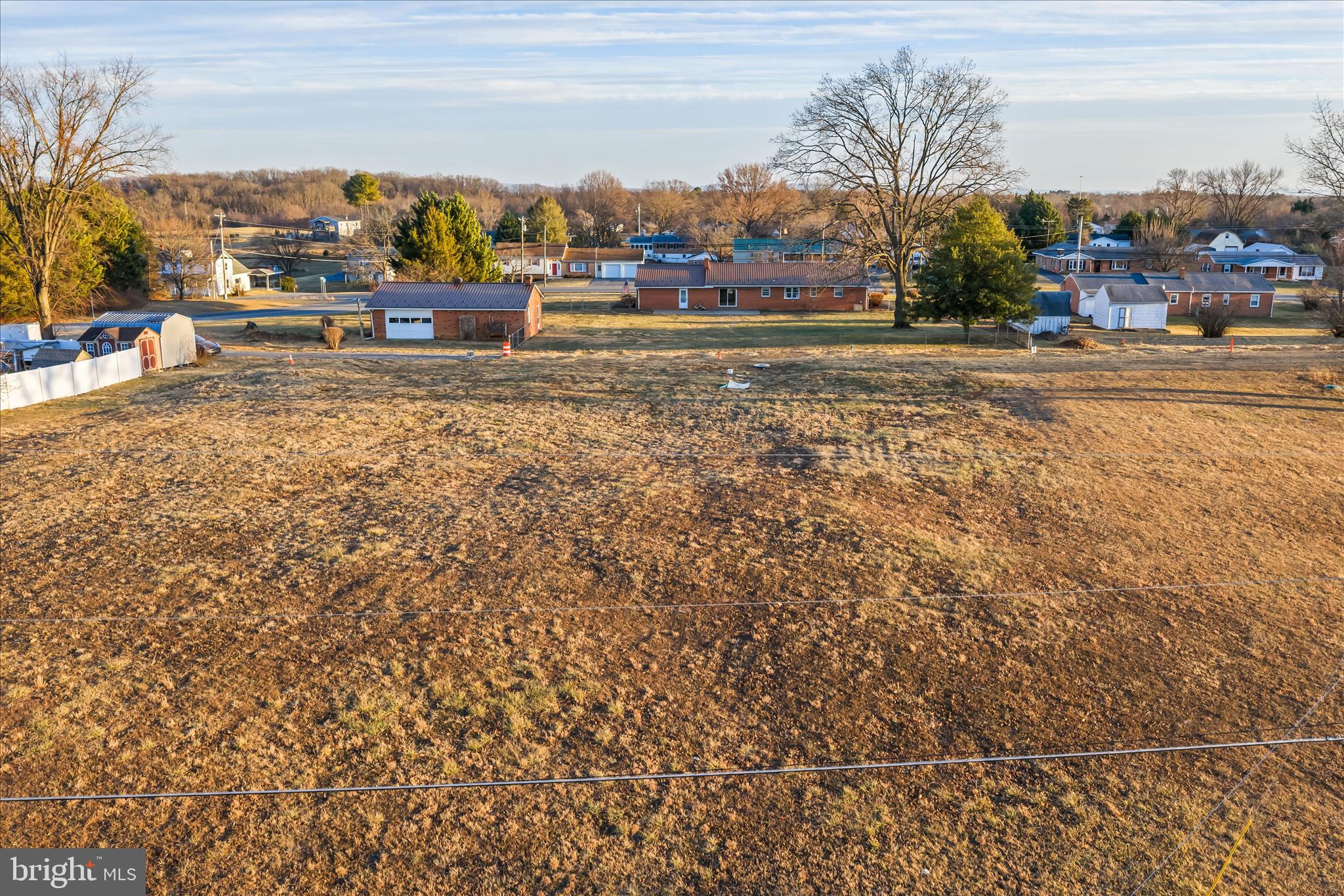 BRIARHILL - Land