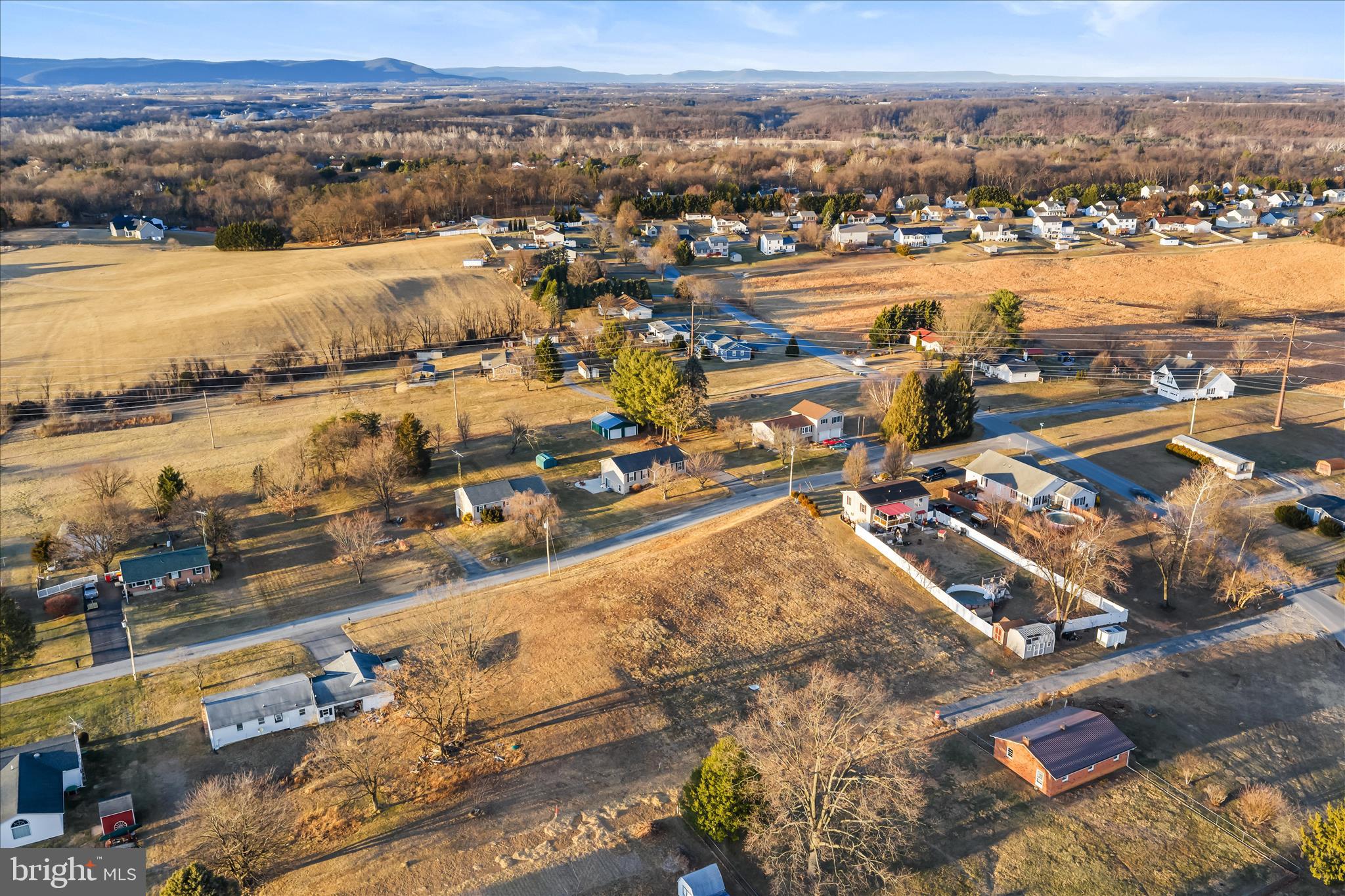 BRIARHILL - Land