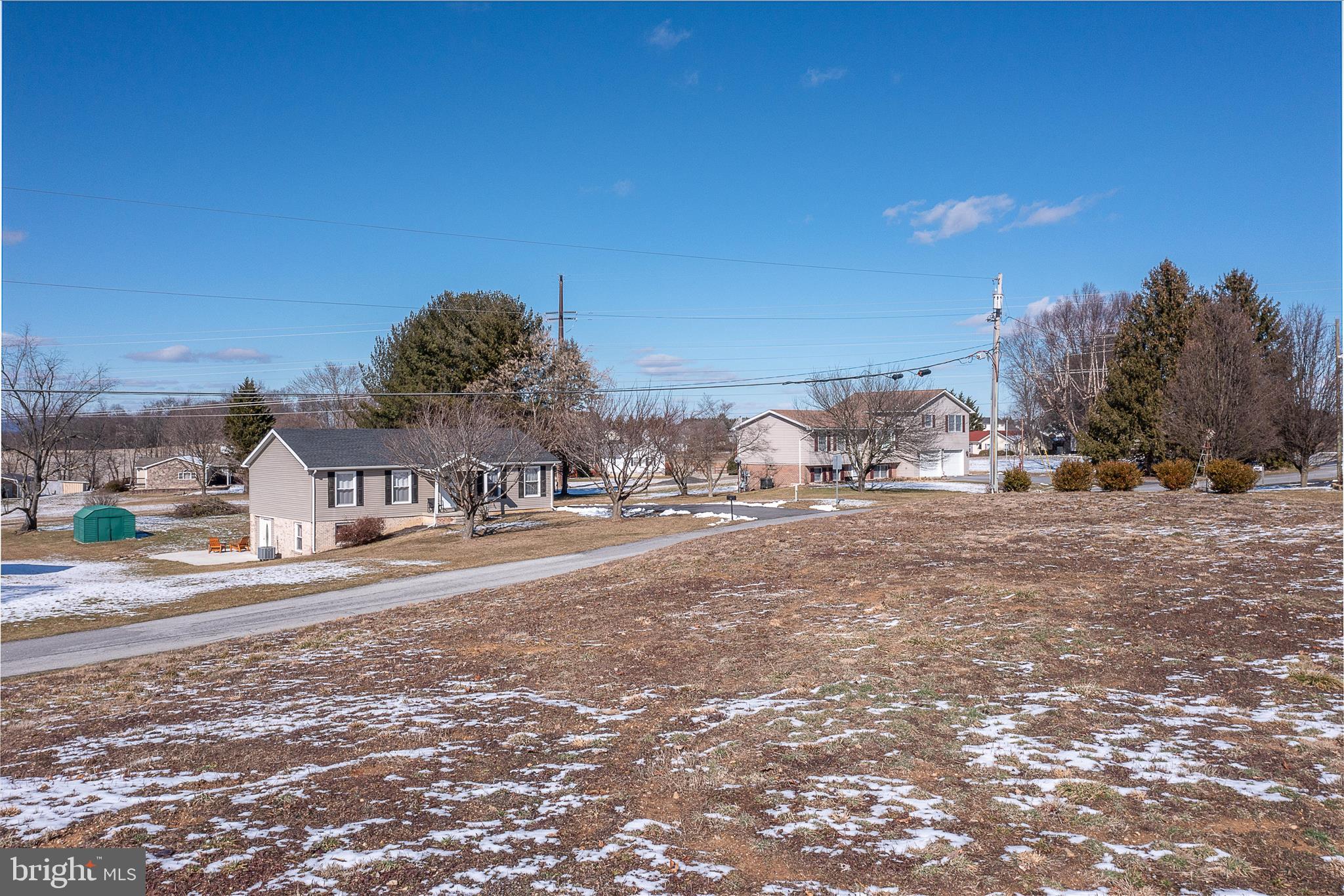 BRIARHILL - Land