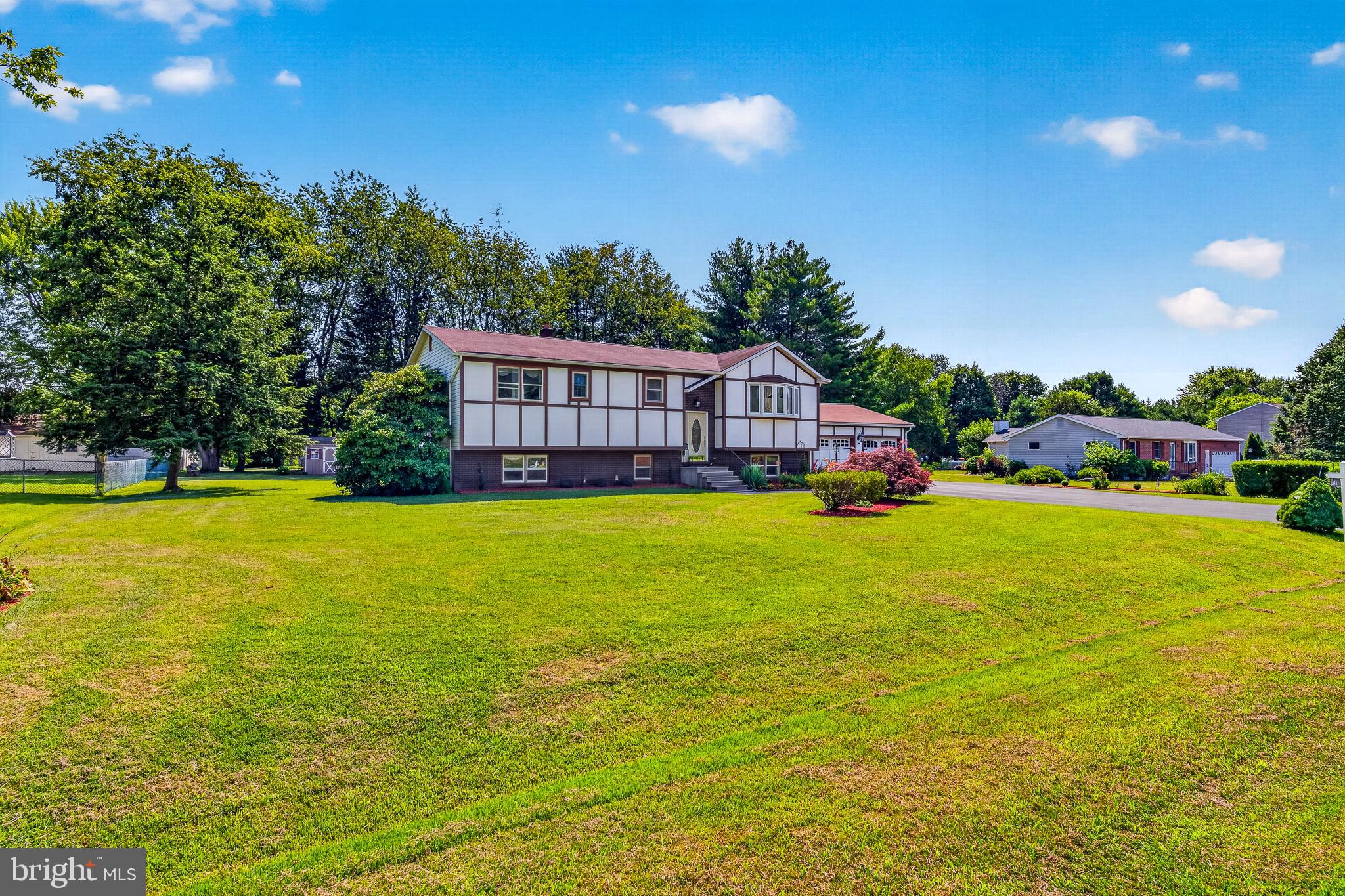 BRANTWOOD - Residential