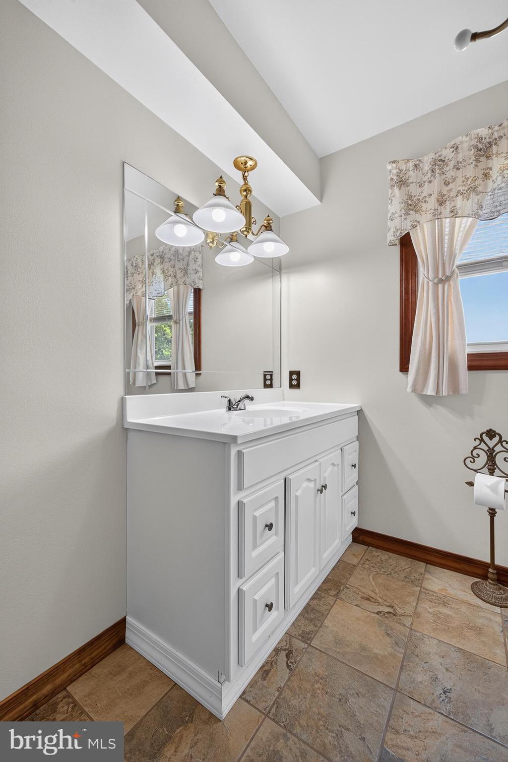 BRANTWOOD - Residential