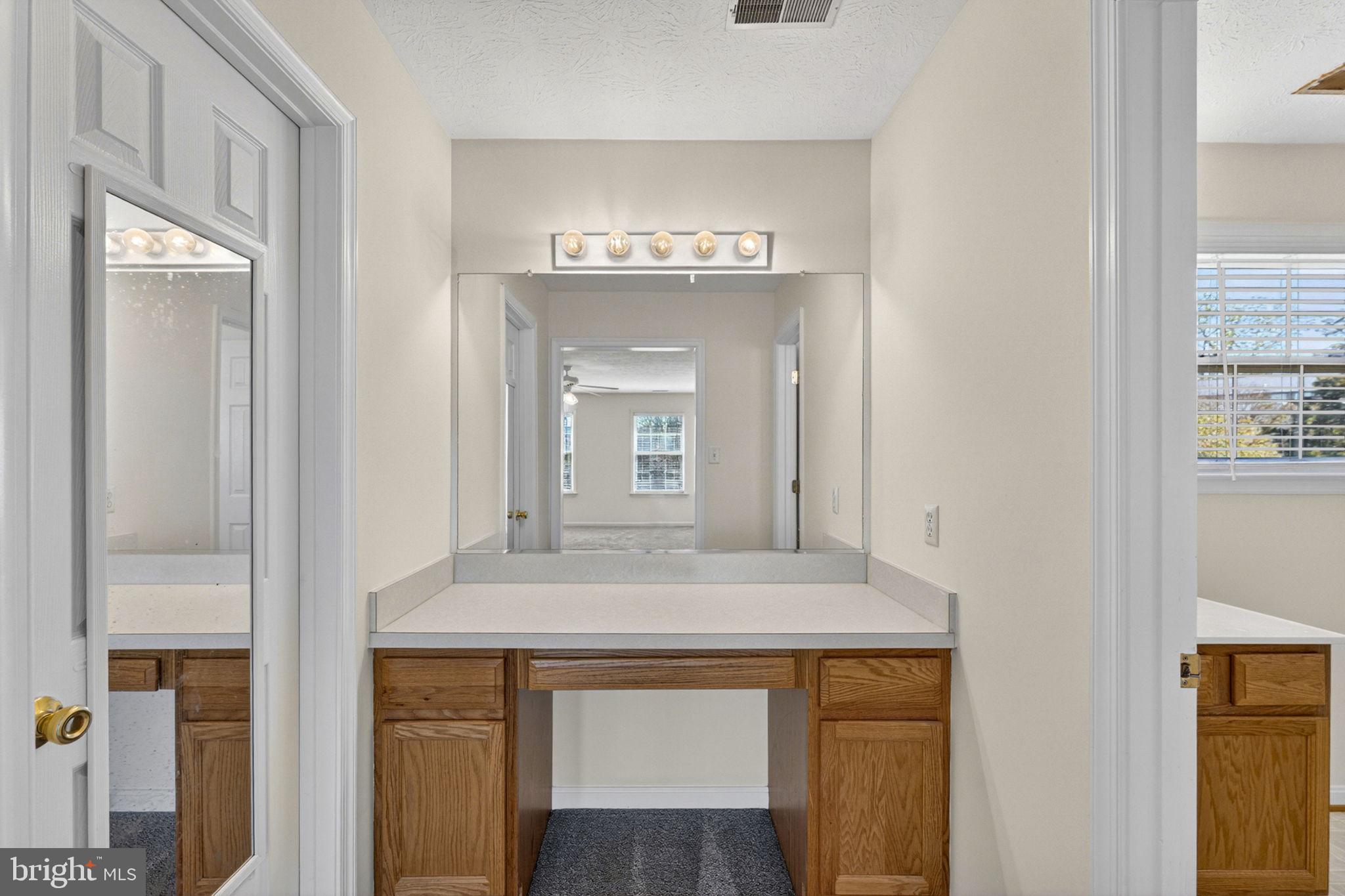 OAK RIDGE - Residential