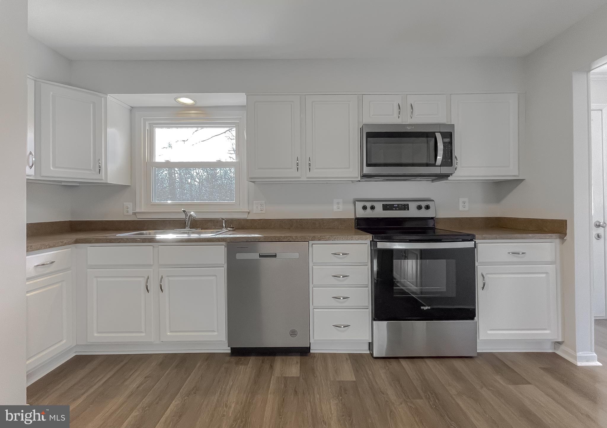 BAREFOOT ACRES - Residential