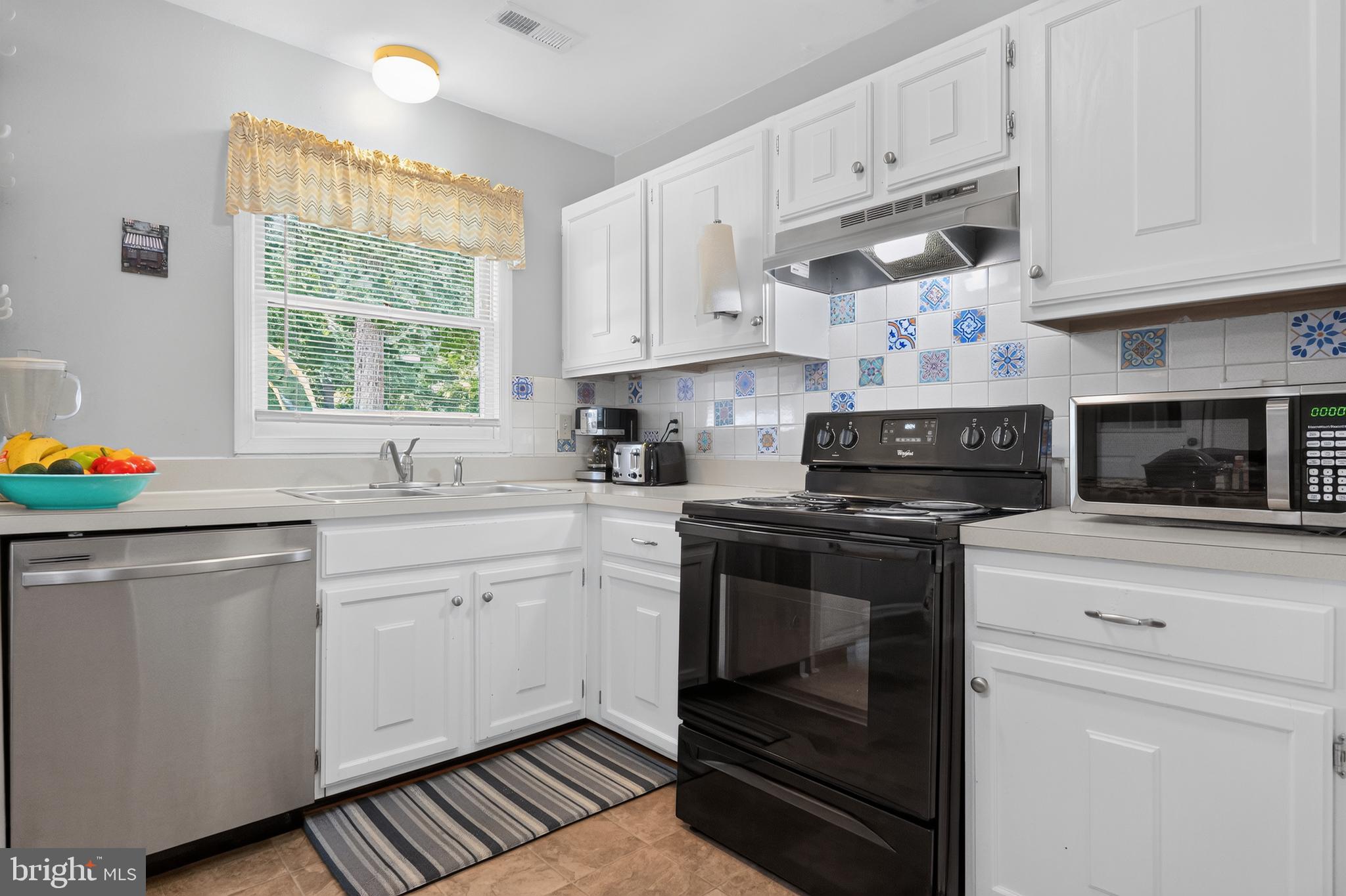 LAKE ARROWHEAD - Residential