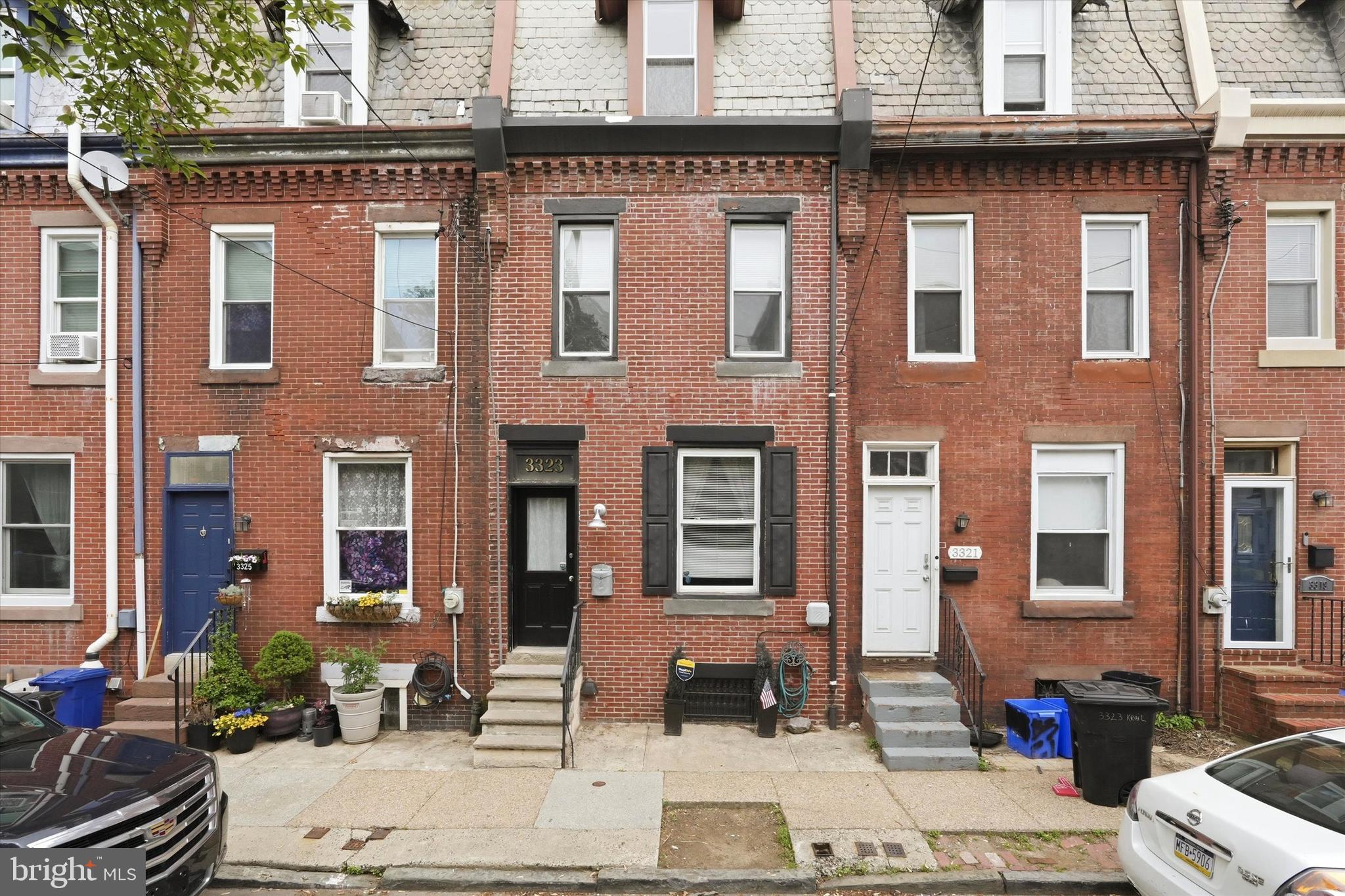 EAST FALLS - Residential