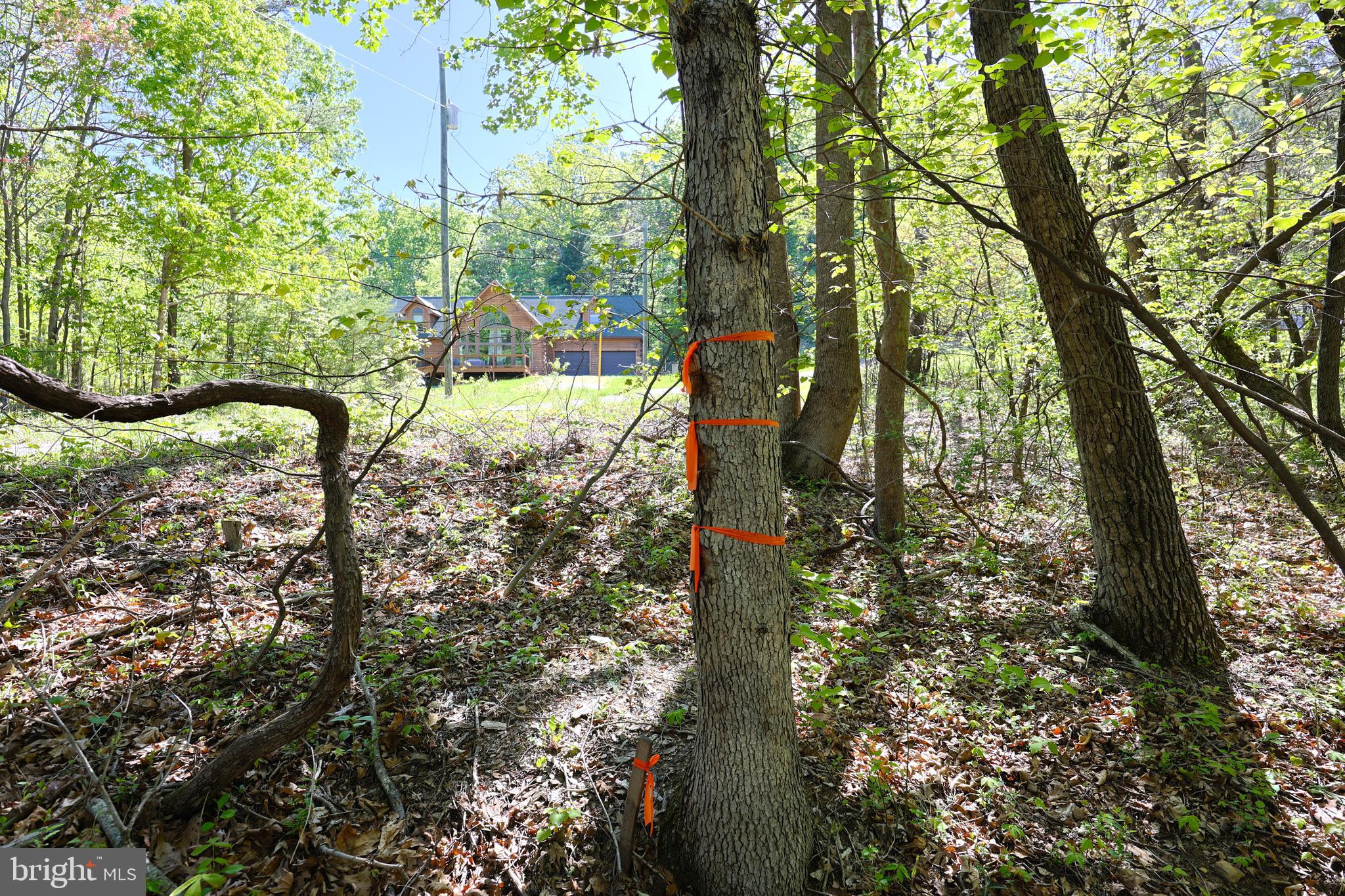 HOLIDAY HILL - Land