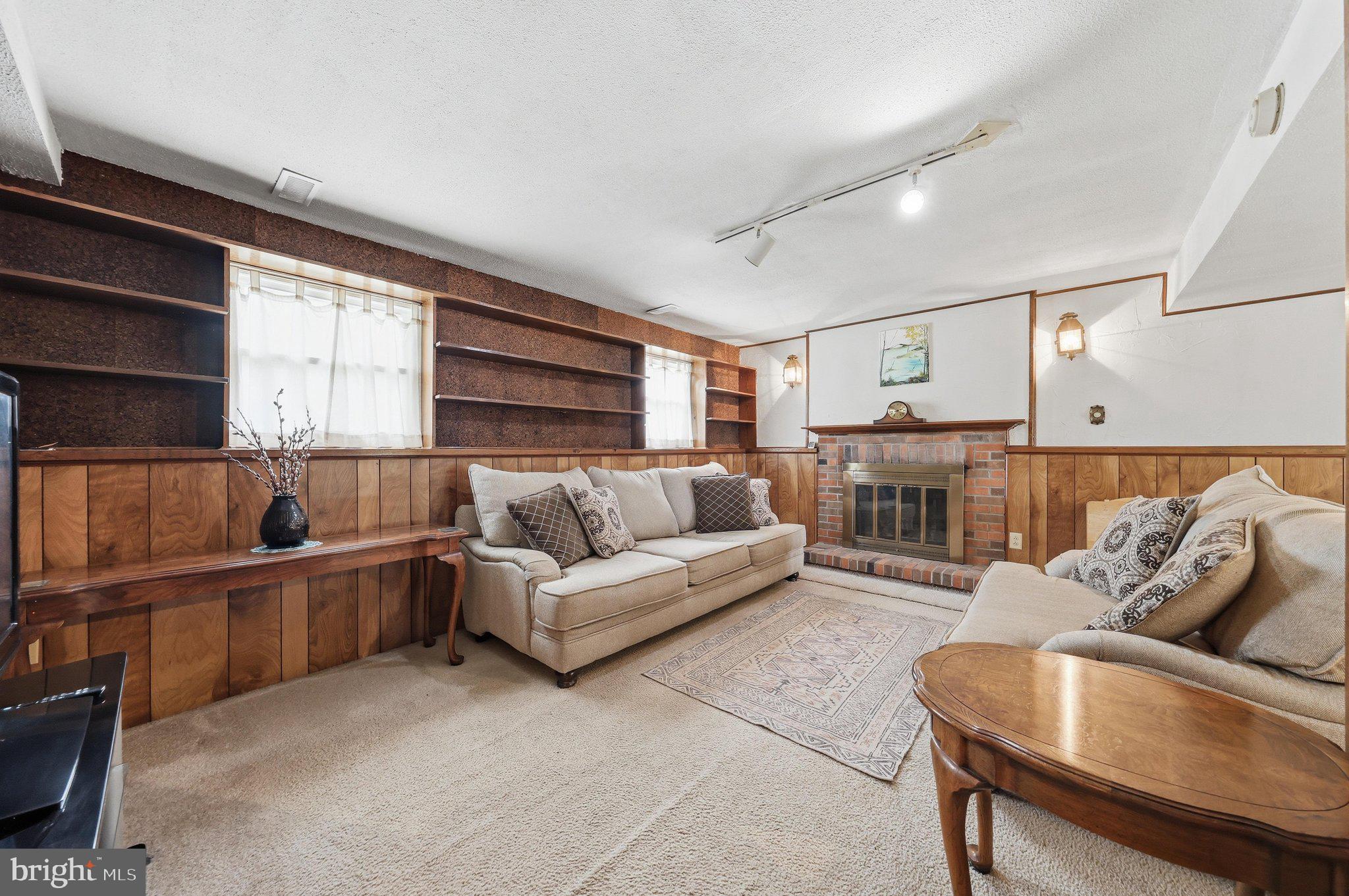 STONEGATE FARMS - Residential