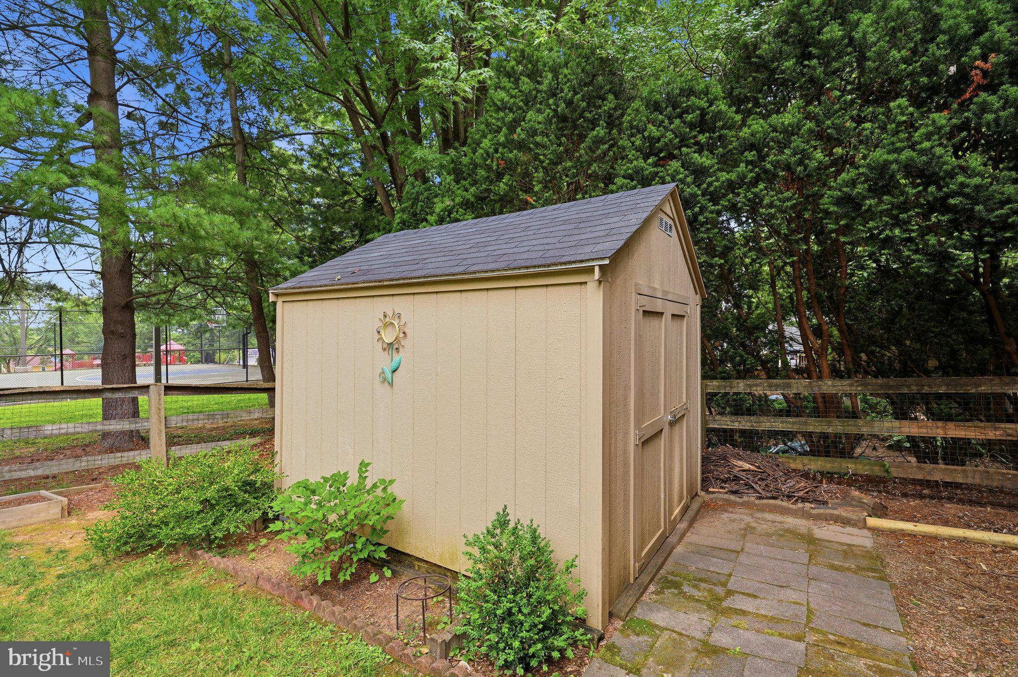 STONEGATE FARMS - Residential