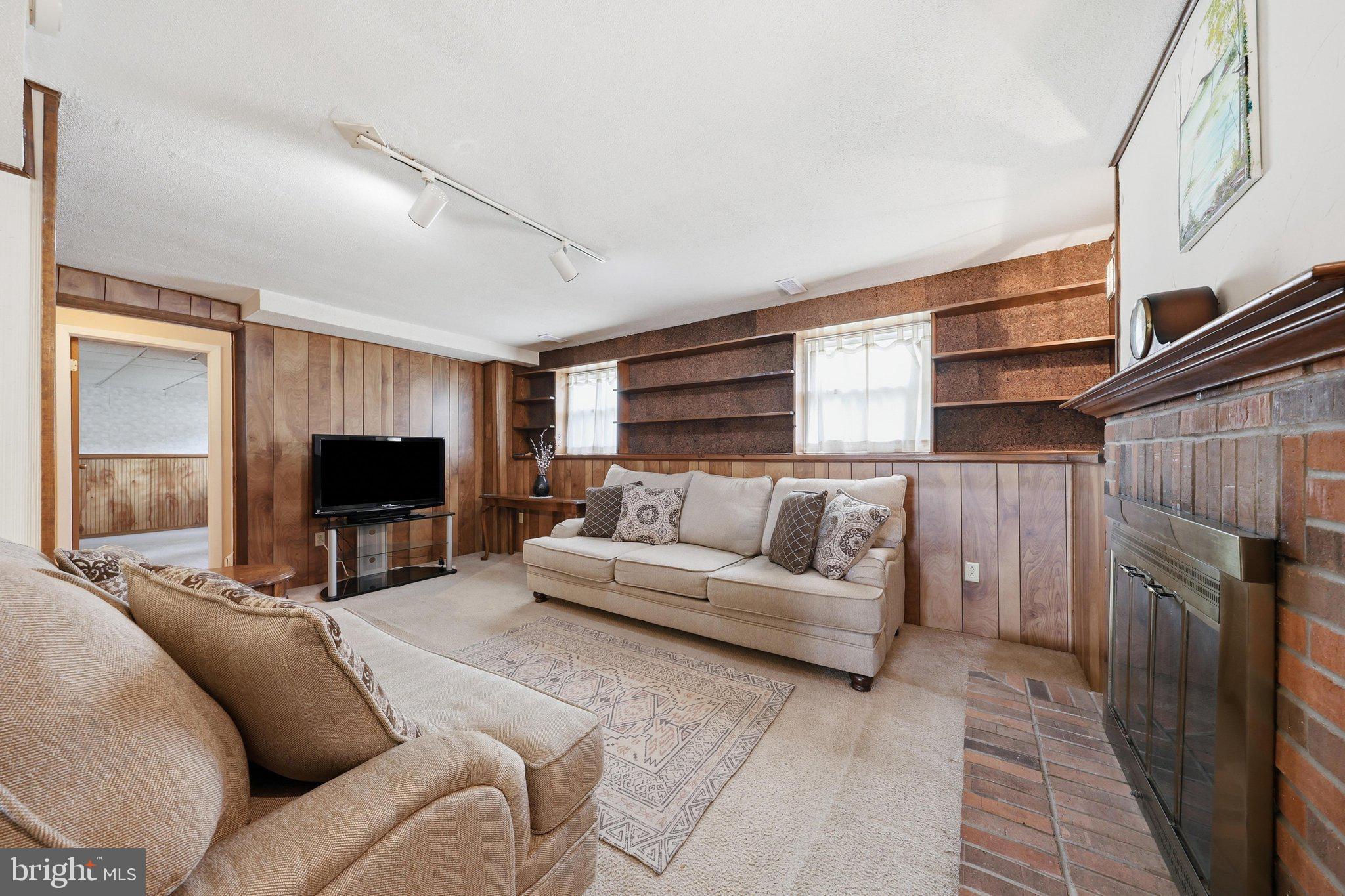 STONEGATE FARMS - Residential