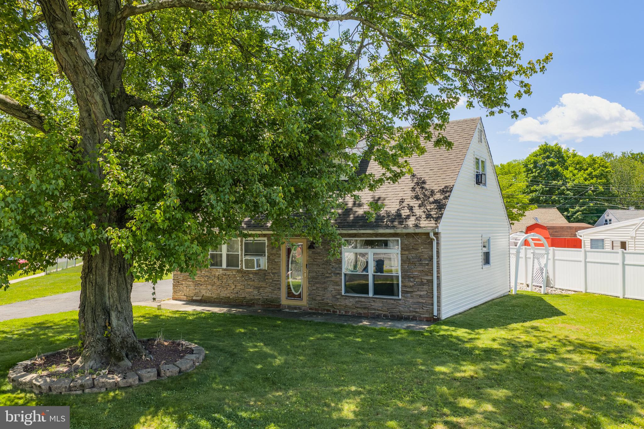 GARDEN VIEW - Residential