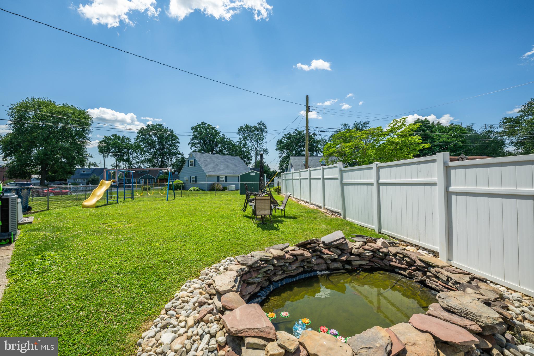 GARDEN VIEW - Residential