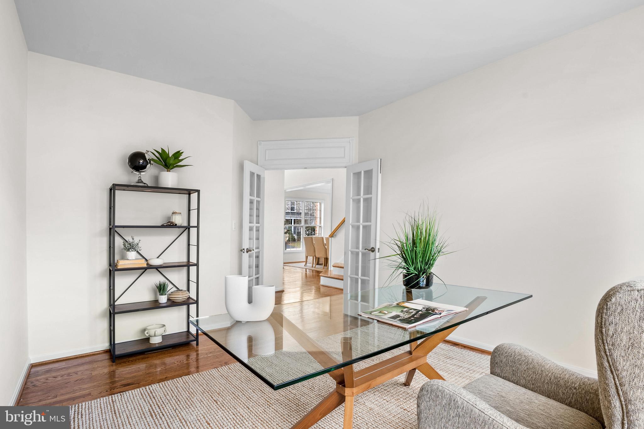 PIEDMONT MEWS - Residential
