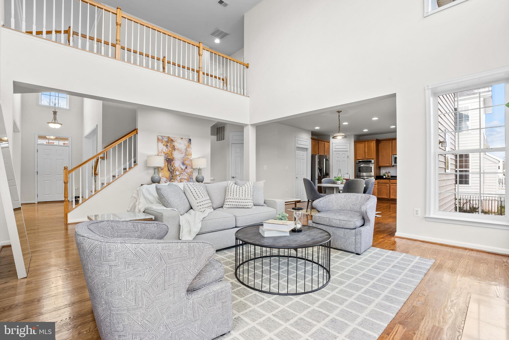 PIEDMONT MEWS - Residential