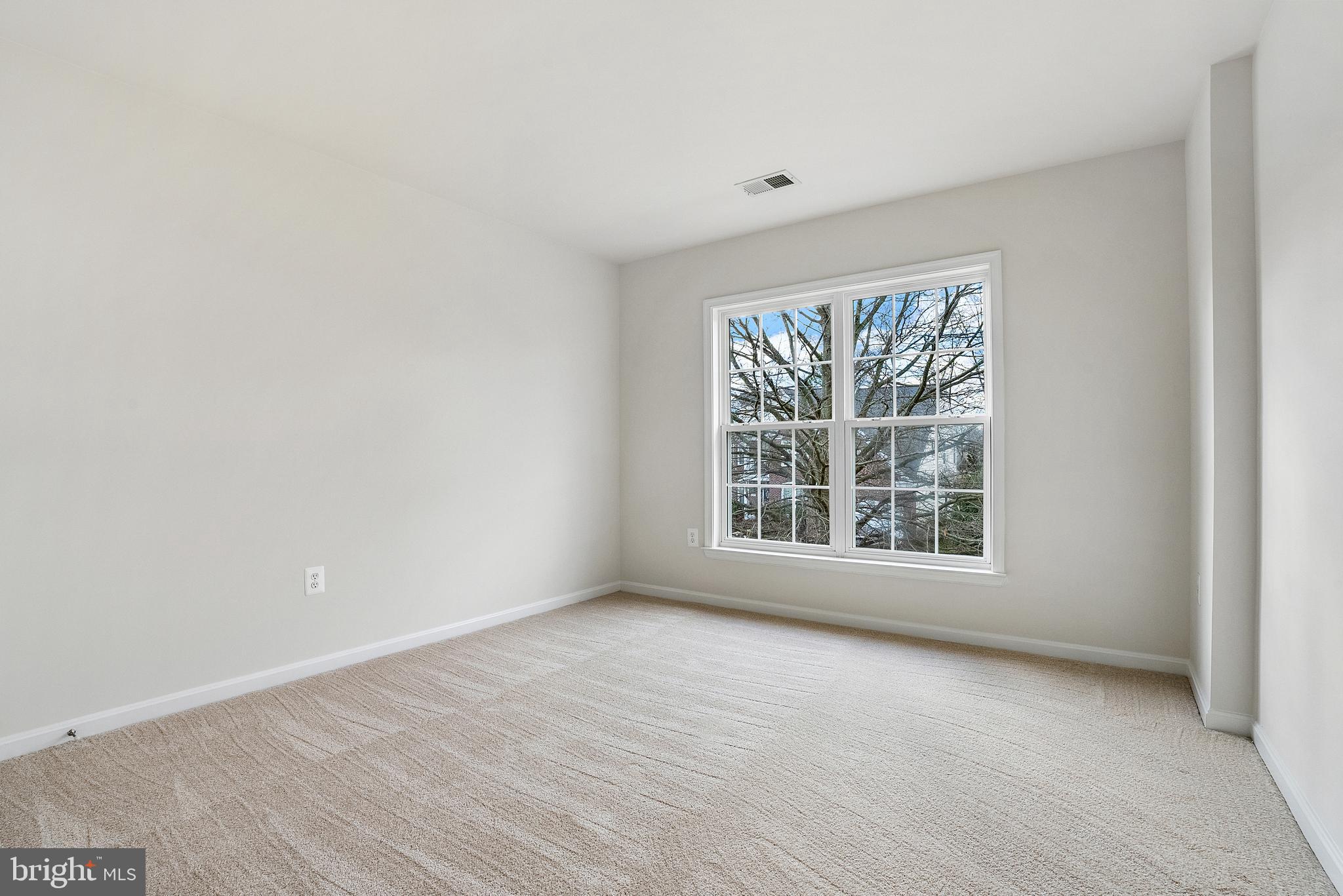 PIEDMONT MEWS - Residential