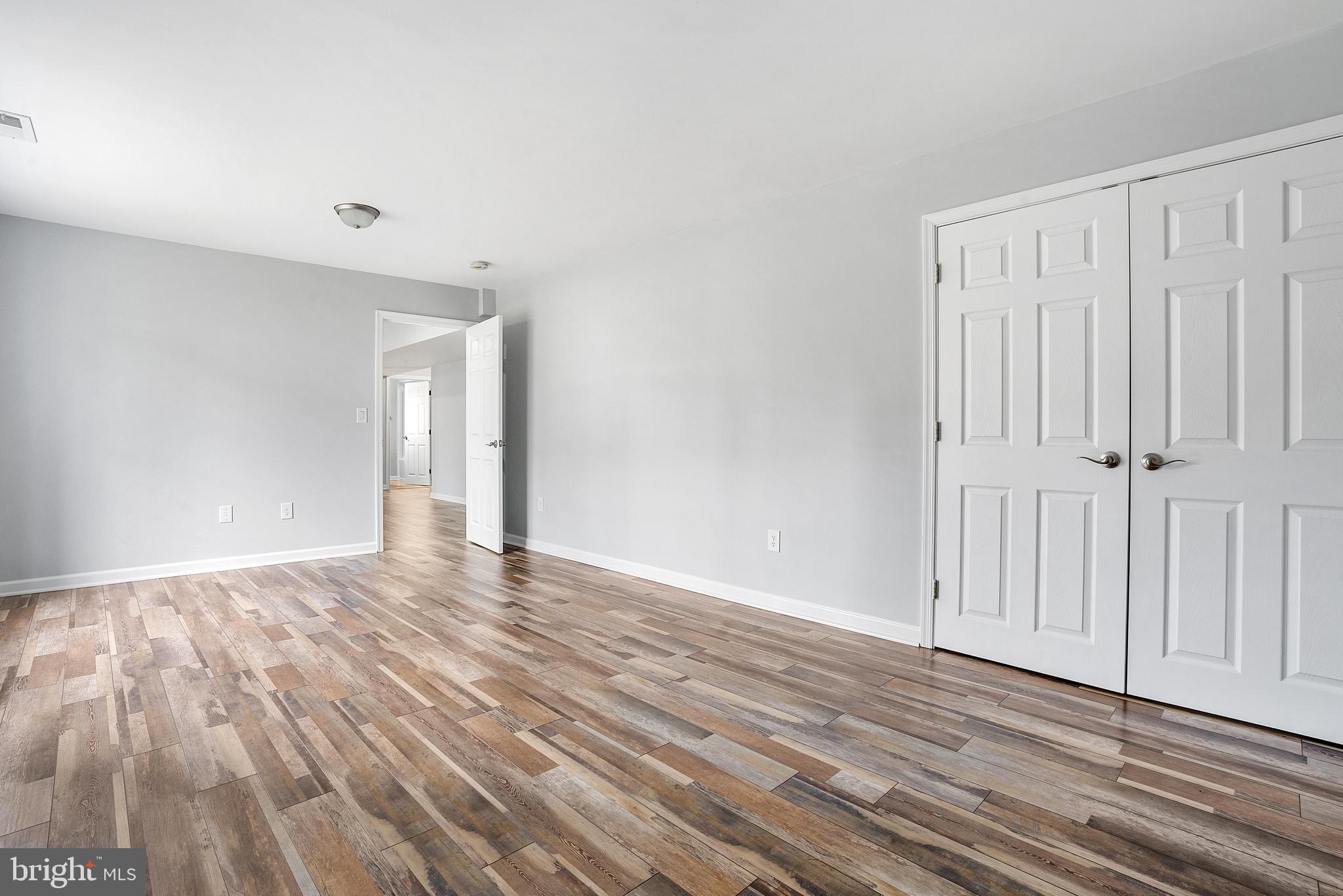 PIEDMONT MEWS - Residential