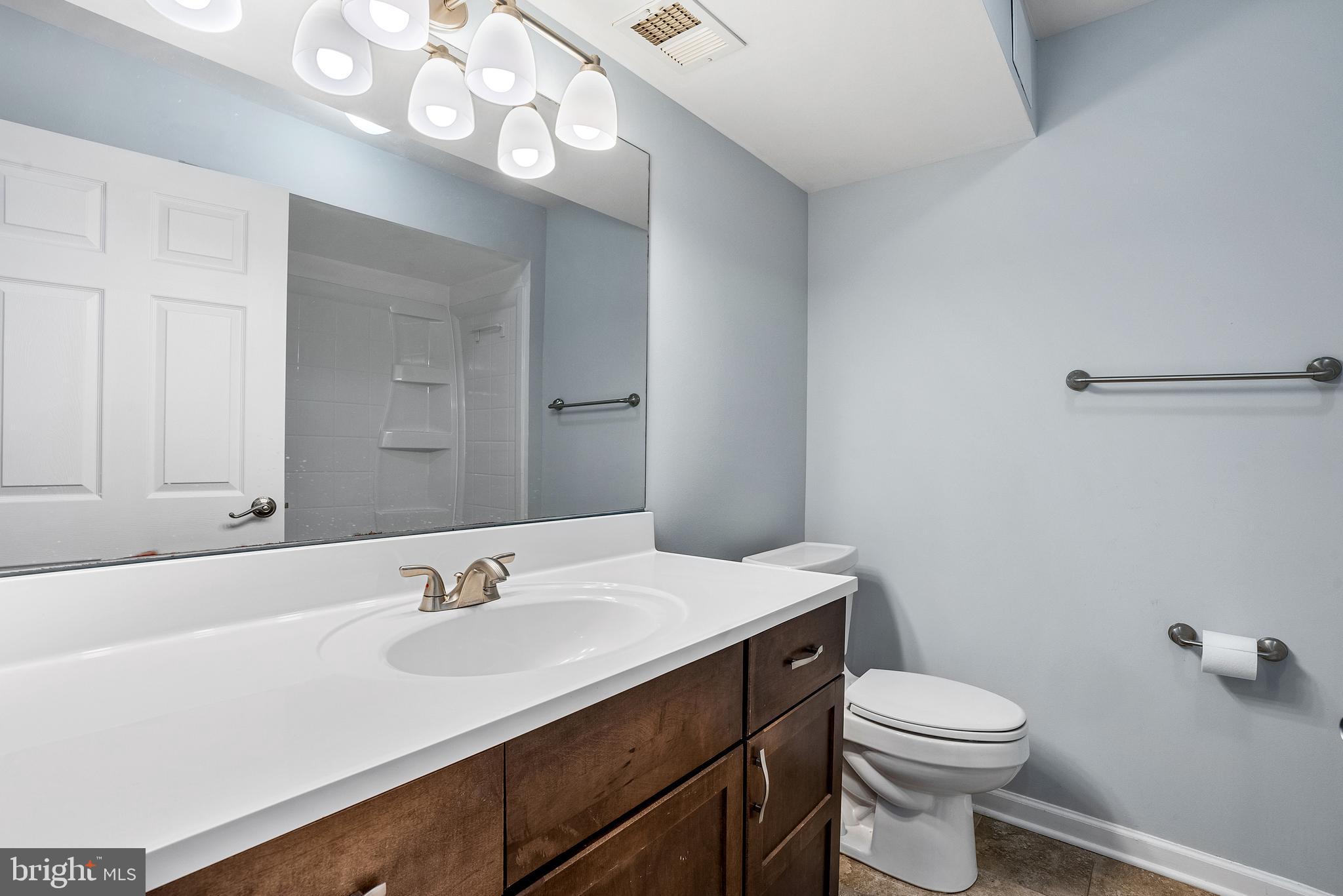 PIEDMONT MEWS - Residential