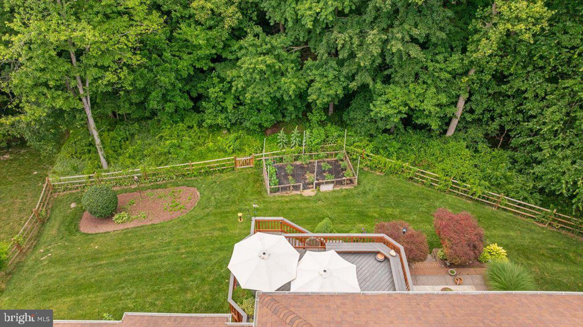 RIDGEGATE WOODS - Residential