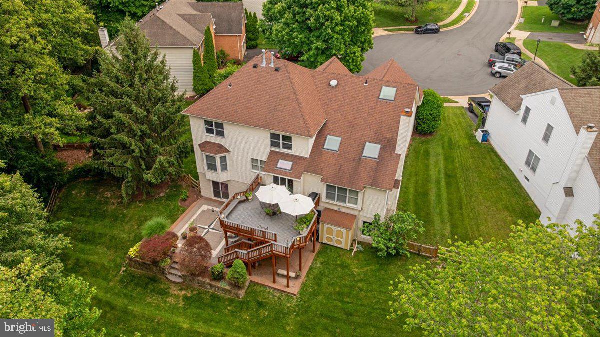 RIDGEGATE WOODS - Residential