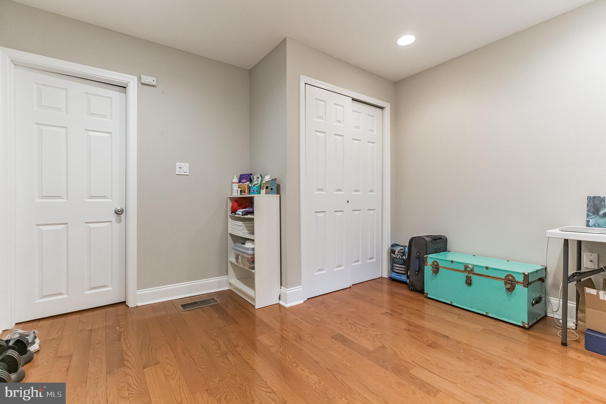 GRADUATE HOSPITAL - Residential Lease
