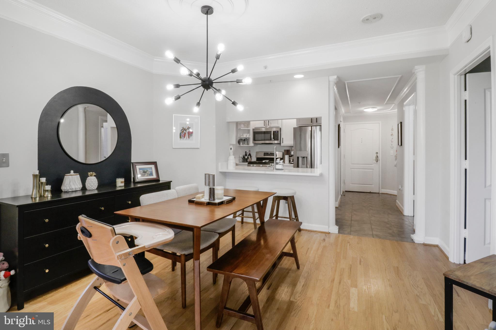 VIRGINIA SQUARE - Residential
