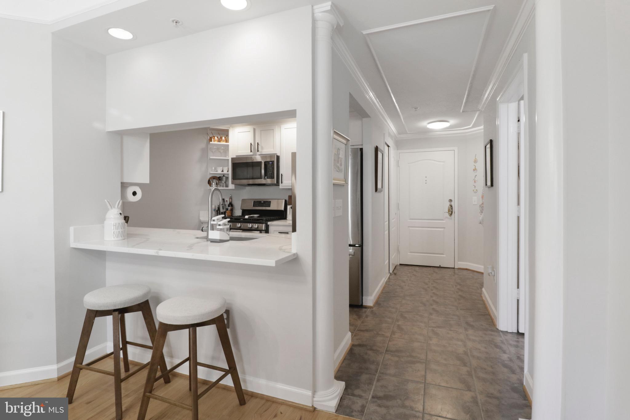 VIRGINIA SQUARE - Residential