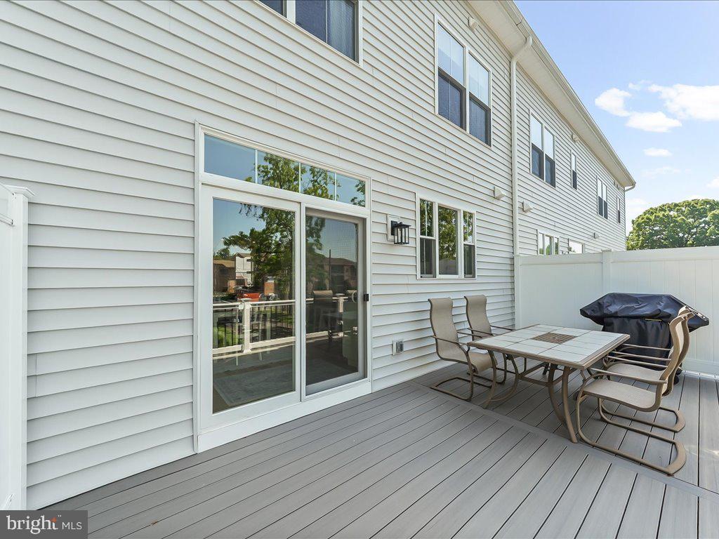 RIGGTOWN COMMONS - Residential