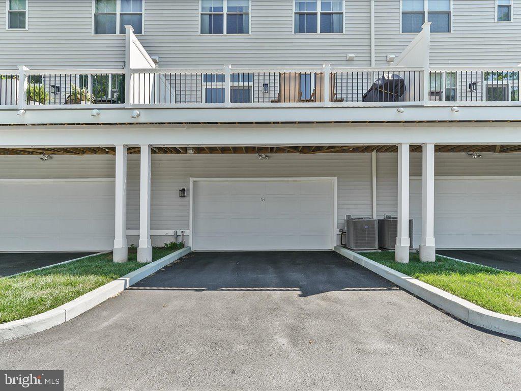 RIGGTOWN COMMONS - Residential