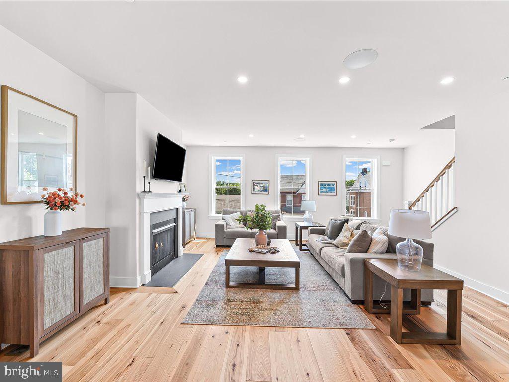 RIGGTOWN COMMONS - Residential